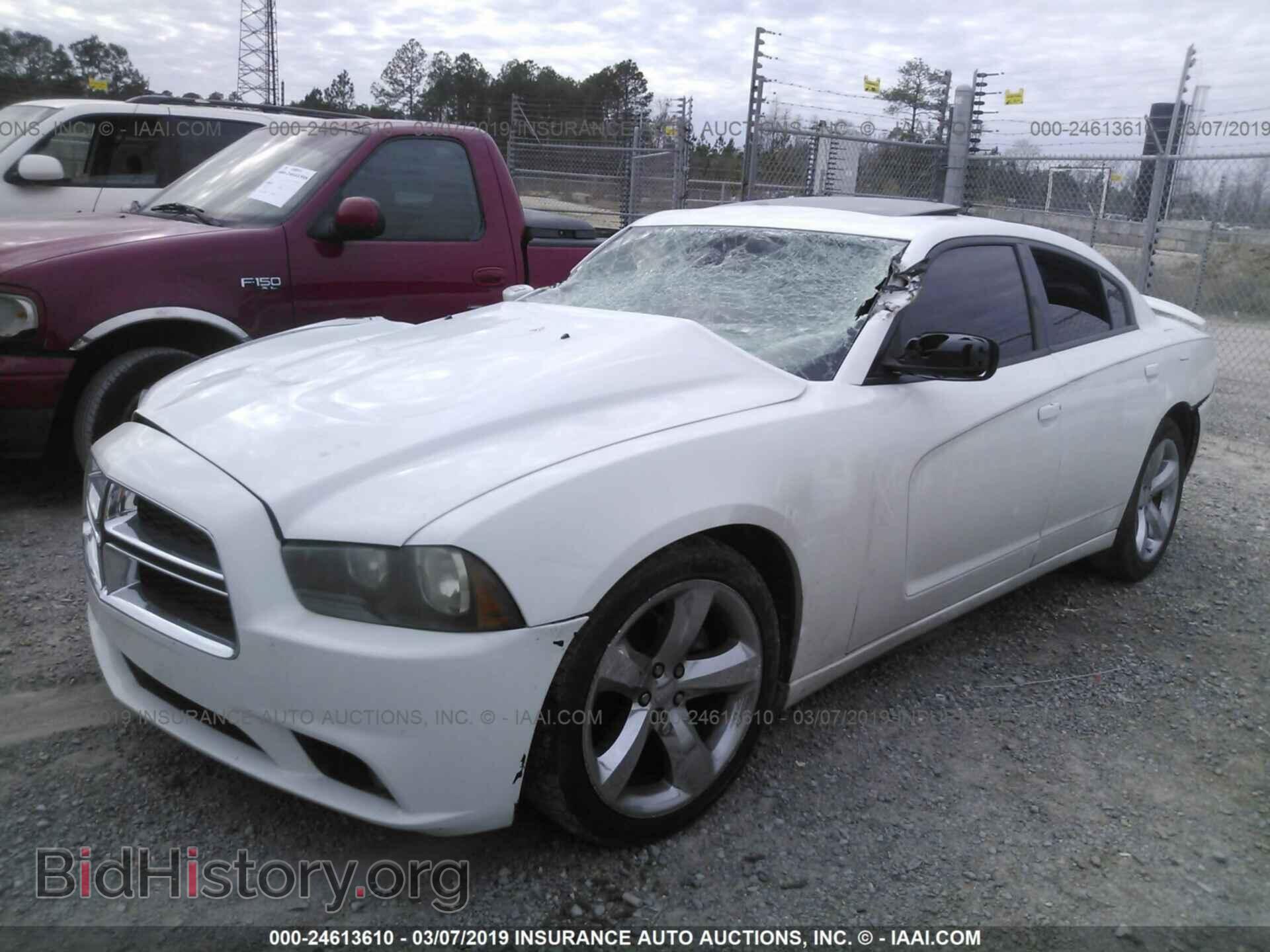 2011 DODGE CHARGER - VIN: 2B3CL3CG2BH590071 - Фото 2