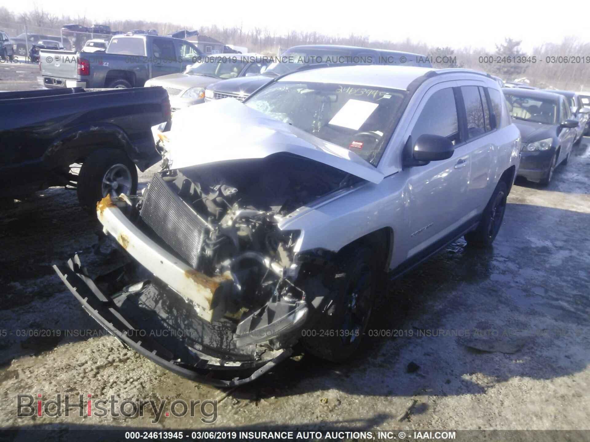 2011 JEEP COMPASS - VIN: 1J4NF1FB0BD276199 - Фото 2