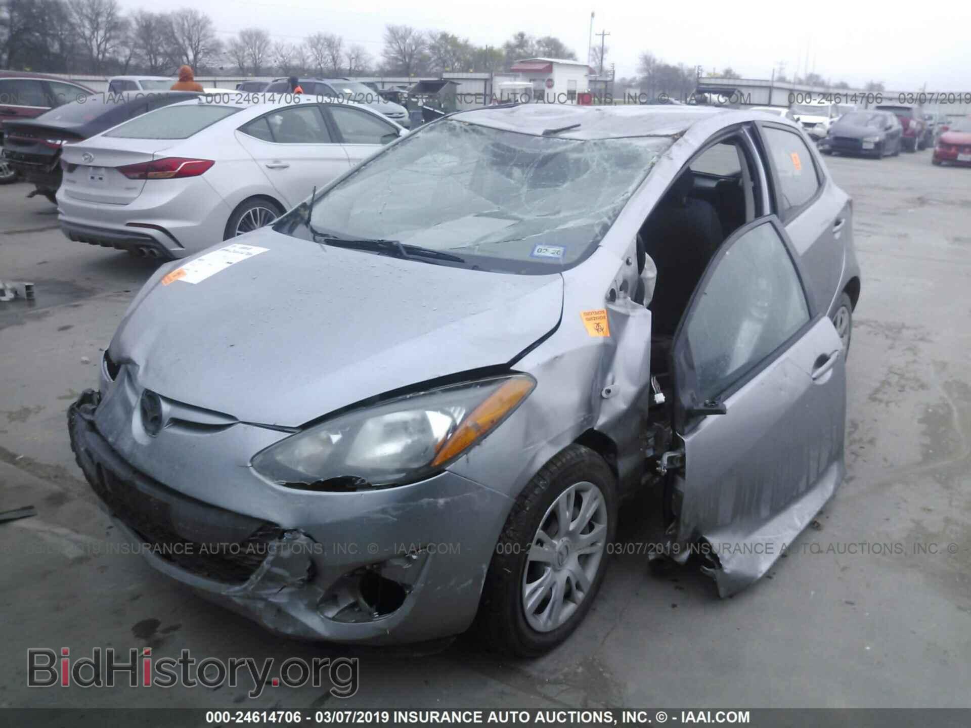 2011 MAZDA MAZDA2 - VIN: JM1DE1HY2B0128262 - Фото 2
