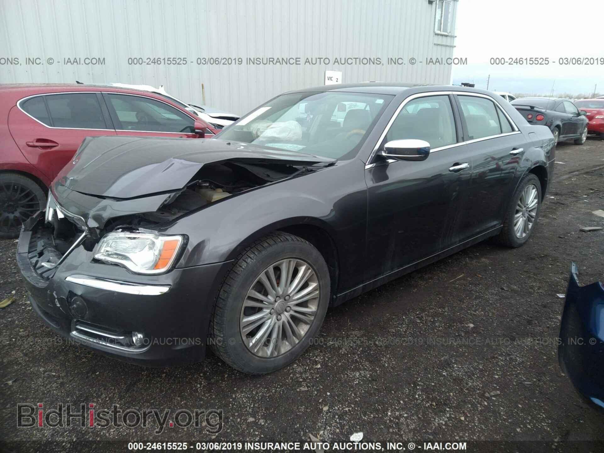2014 CHRYSLER 300C - VIN: 2C3CCAKG6EH170147 - Фото 2