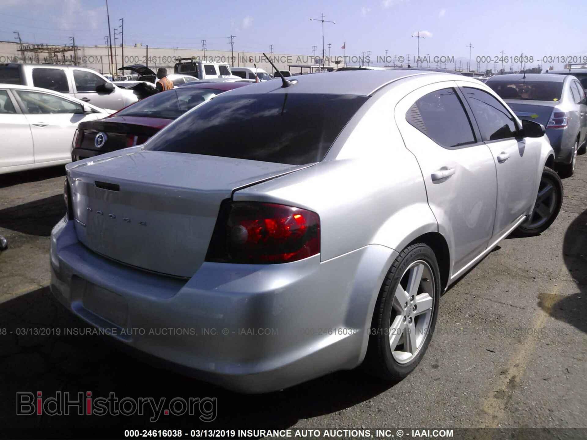 2011 DODGE AVENGER - VIN: 1B3BD4FB3BN583555 - Photo 4