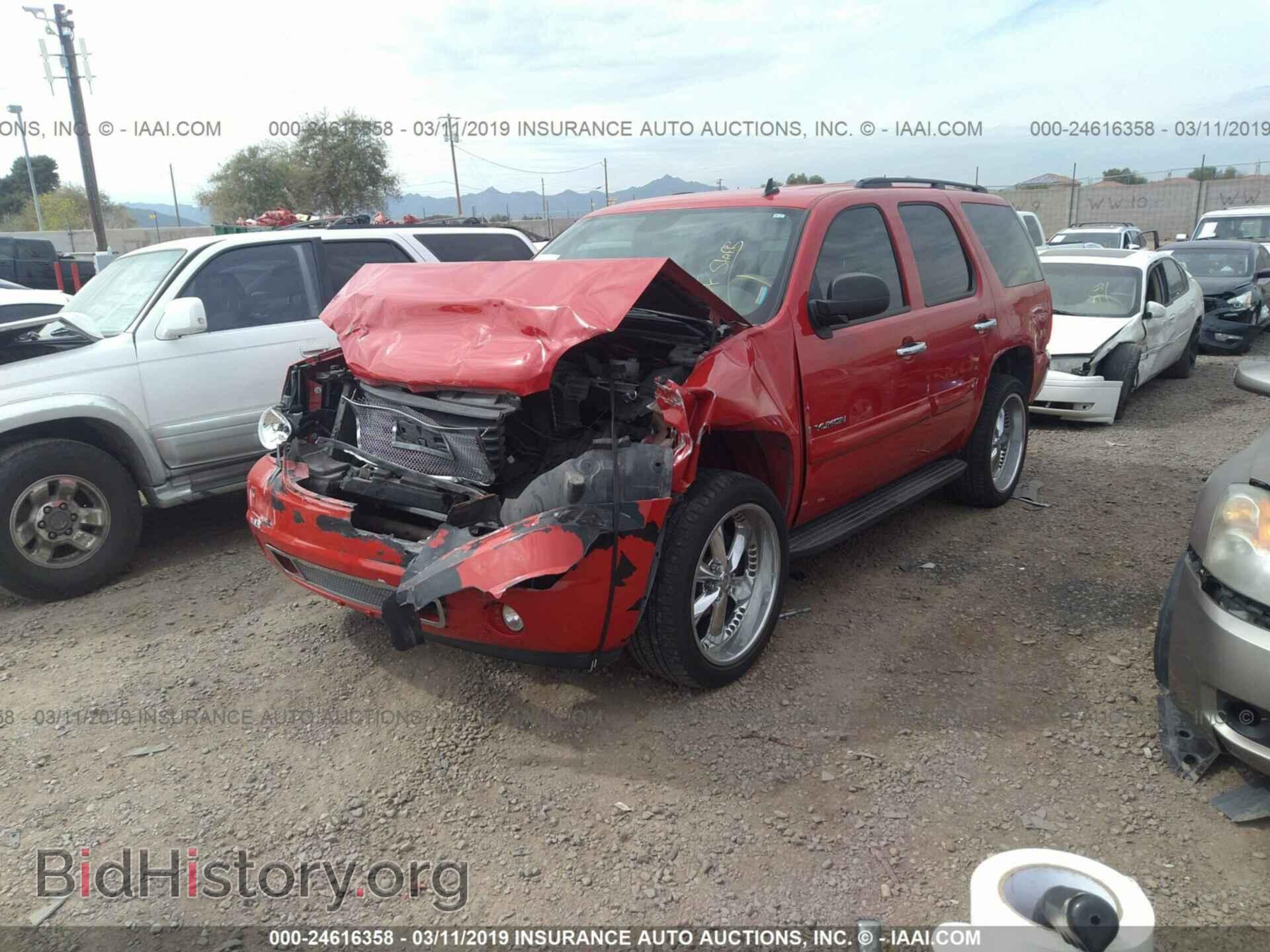 2008 GMC YUKON - VIN: 1GKFC13J18J179395 - Фото 2