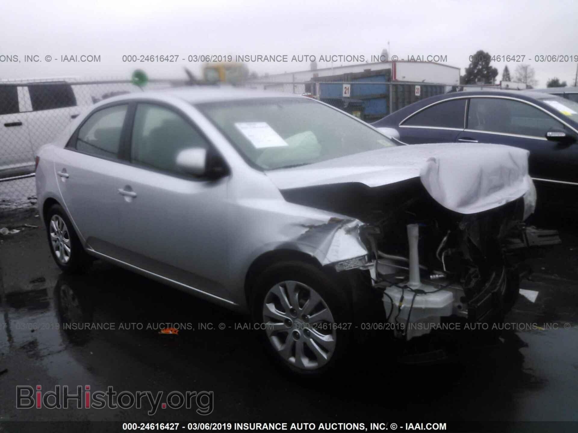 Фотография KNAFT4A23B5437292 - KIA FORTE 2011