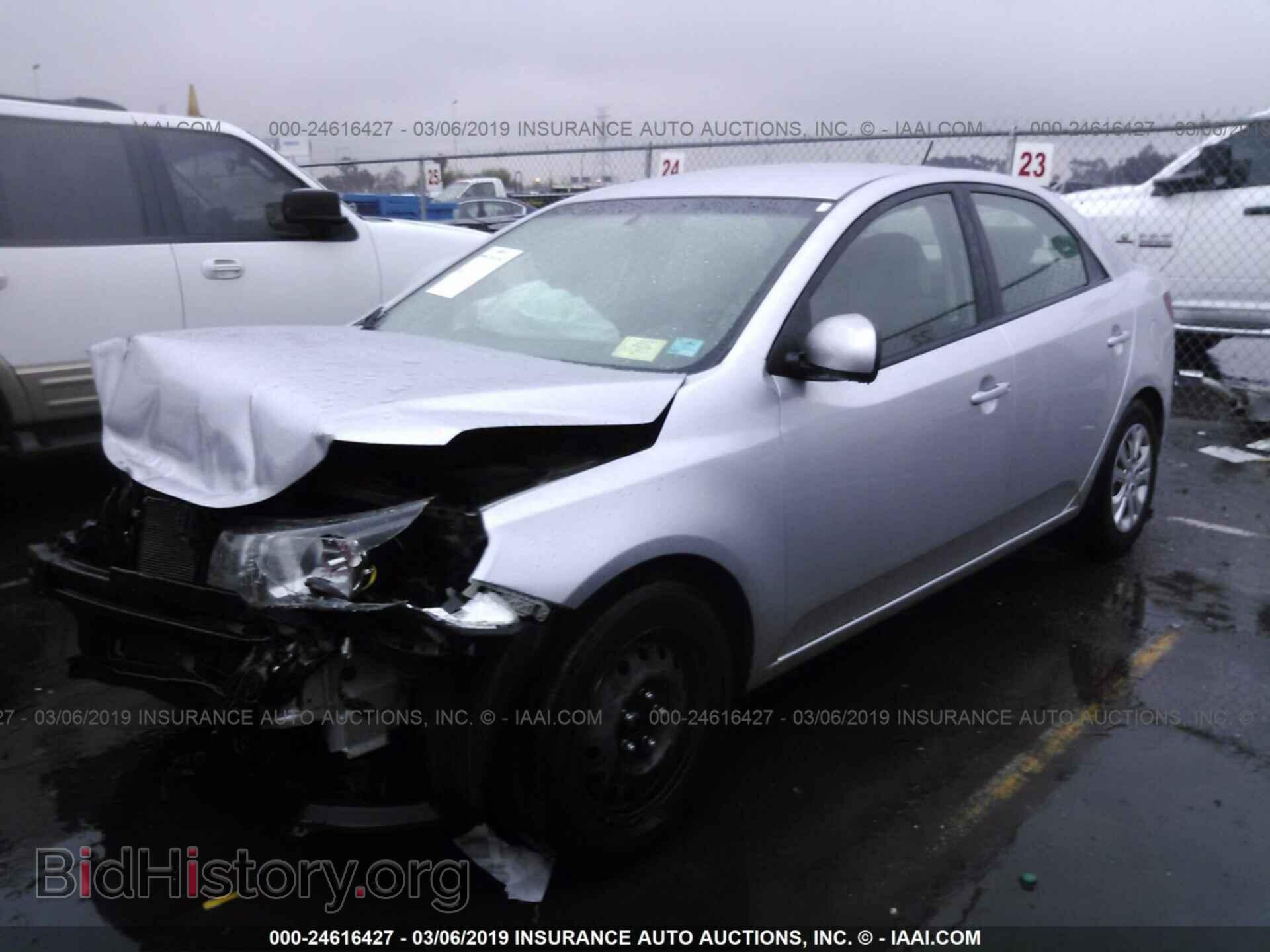 2011 KIA FORTE - VIN: KNAFT4A23B5437292 - Фото 2