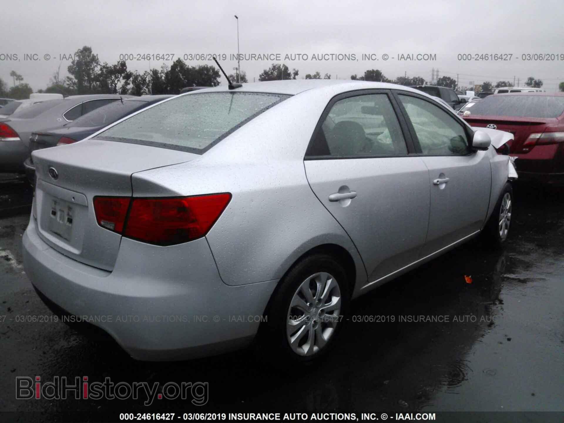2011 KIA FORTE - VIN: KNAFT4A23B5437292 - Фото 4