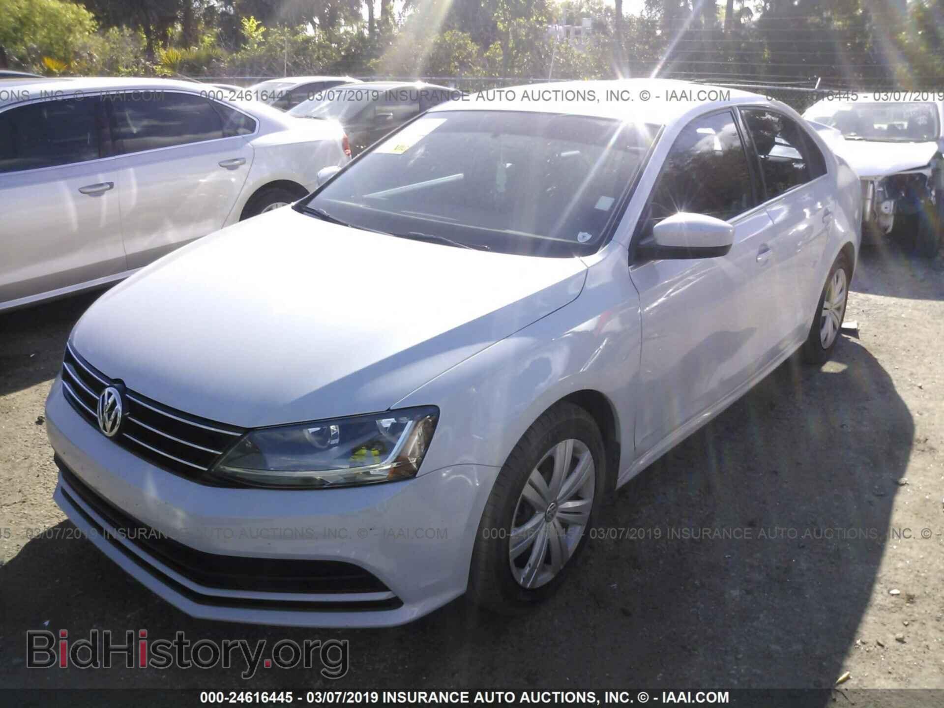 2017 VOLKSWAGEN JETTA - VIN: 3VW2B7AJ3HM299489 - Фото 2