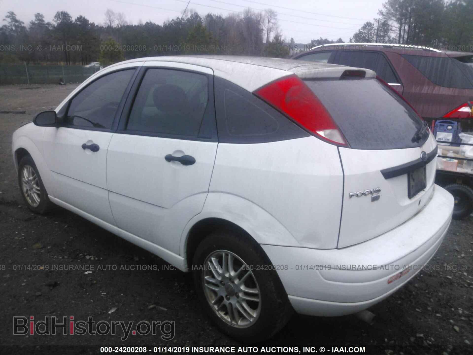 2005 FORD FOCUS - VIN: 3FAHP37N35R148061 - Фото 3