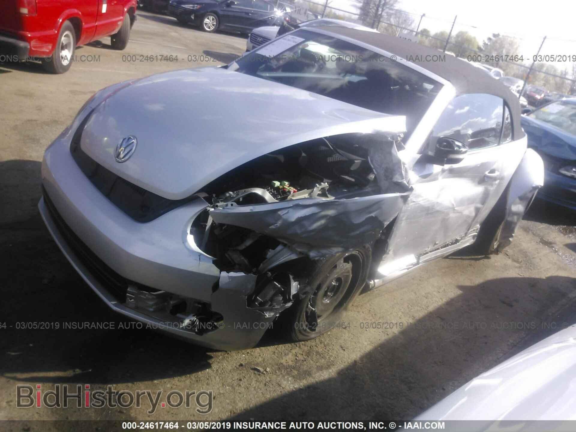 2014 VOLKSWAGEN BEETLE - VIN: 3VW517AT6EM821710 - Фото 2