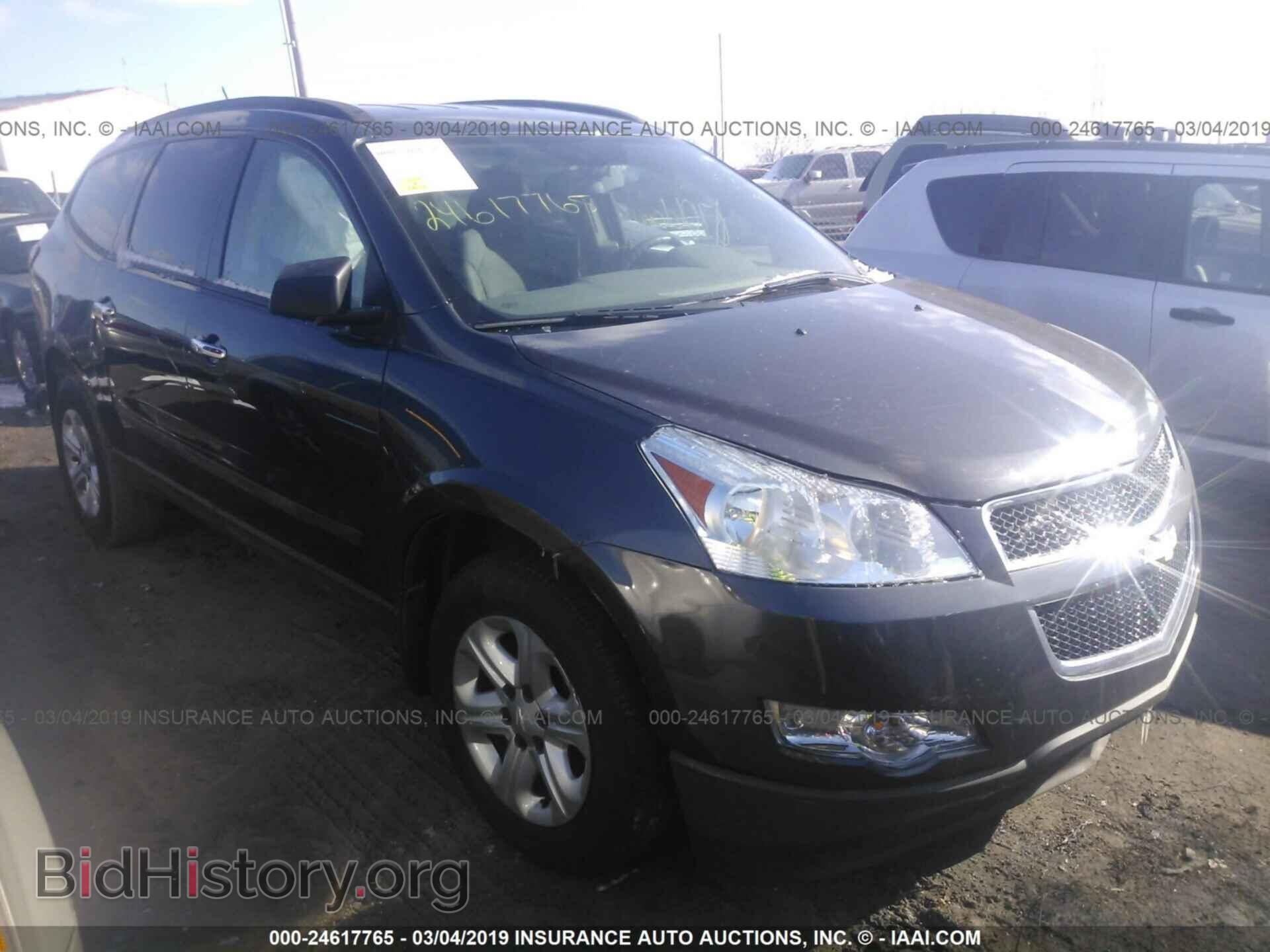 Фотография 1GNKRFED2CJ414111 - CHEVROLET TRAVERSE 2012