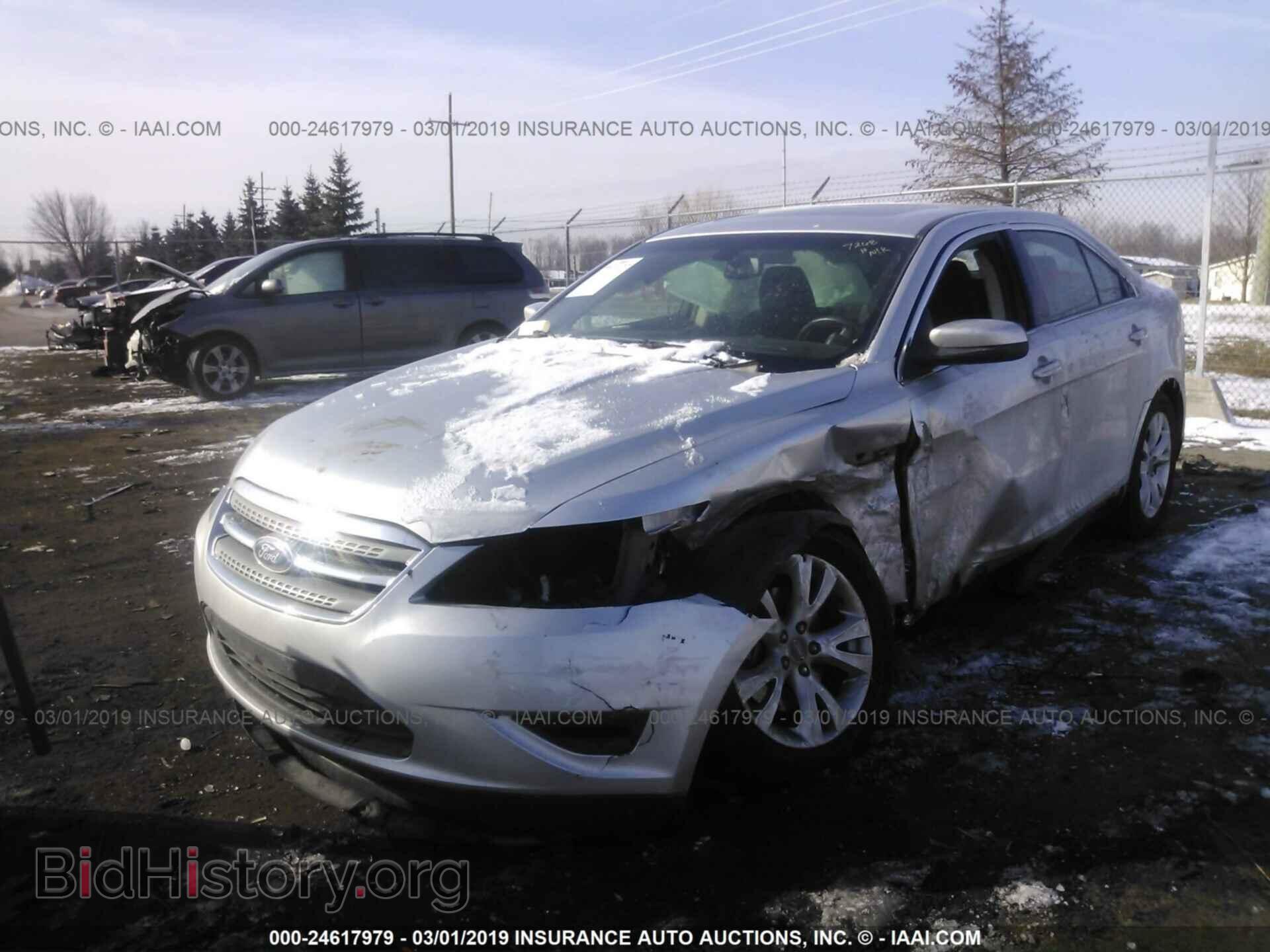 2011 FORD TAURUS - VIN: 1FAHP2EW9BG167268 - Фото 2