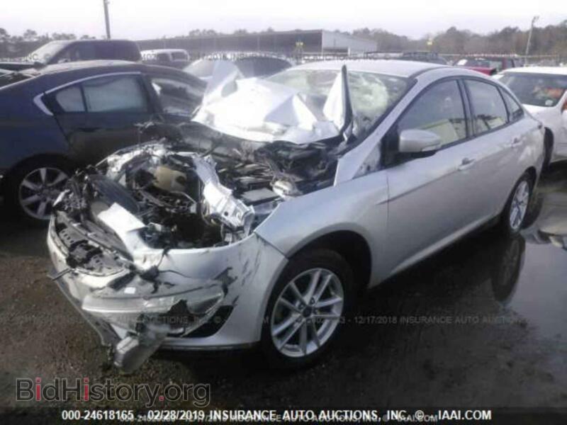 2016 Ford FOCUS (VIN 1FADP3F27GL220533) — photo 2 of 10