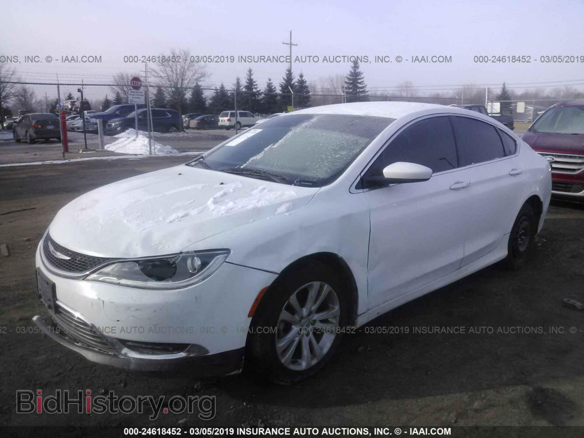 2016 CHRYSLER 200 - VIN: 1C3CCCAB3GN106532 - Фото 2