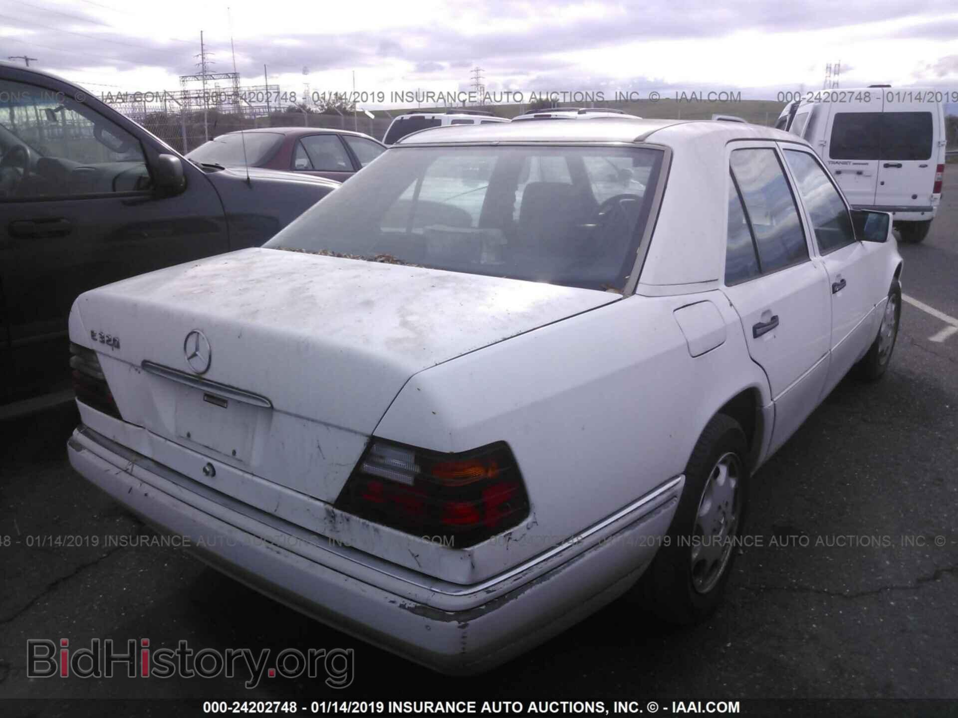 1994 MERCEDES-BENZ E - VIN: WDBEA32E2RC143166 - Фото 4