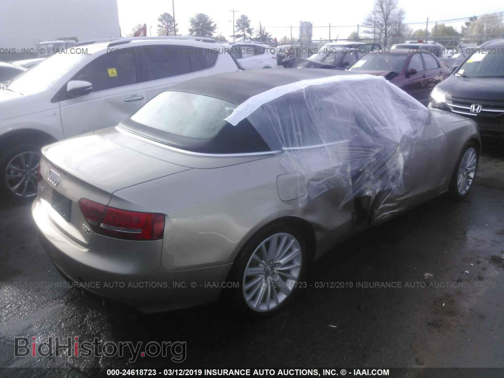 2011 AUDI A5 - VIN: WAULFAFH7BN006251 - Фото 4