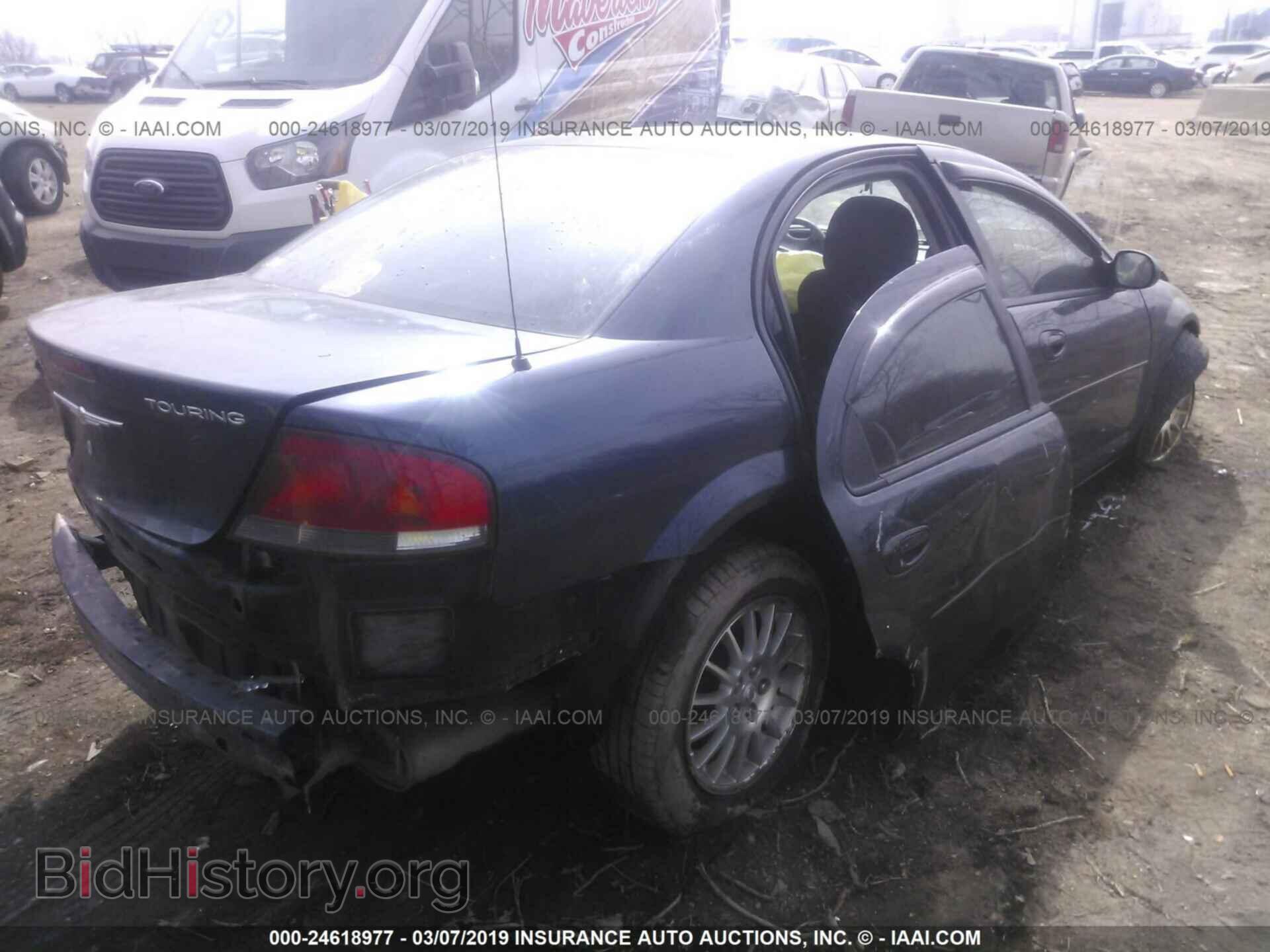 2004 CHRYSLER SEBRING - VIN: 1C3EL56RX4N355643 - Фото 4