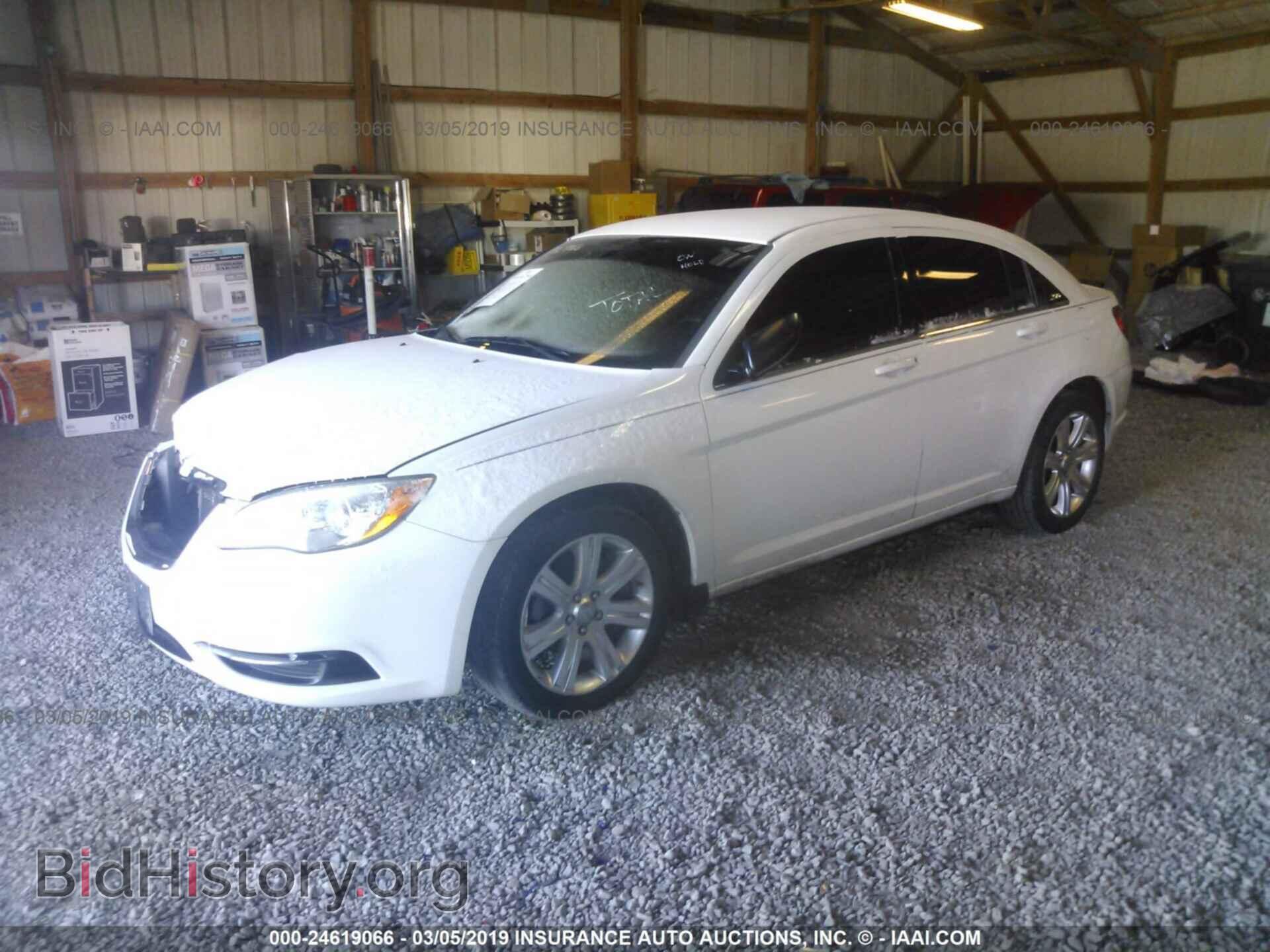 2012 CHRYSLER 200 - VIN: 1C3CCBBB1CN301726 - Фото 2