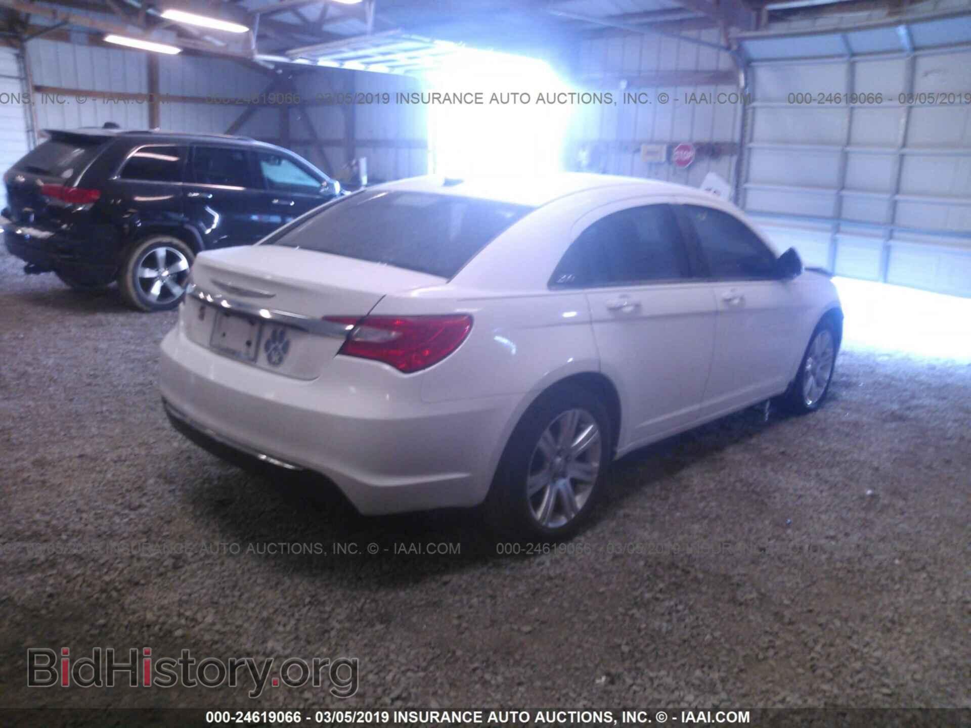 2012 CHRYSLER 200 - VIN: 1C3CCBBB1CN301726 - Фото 4