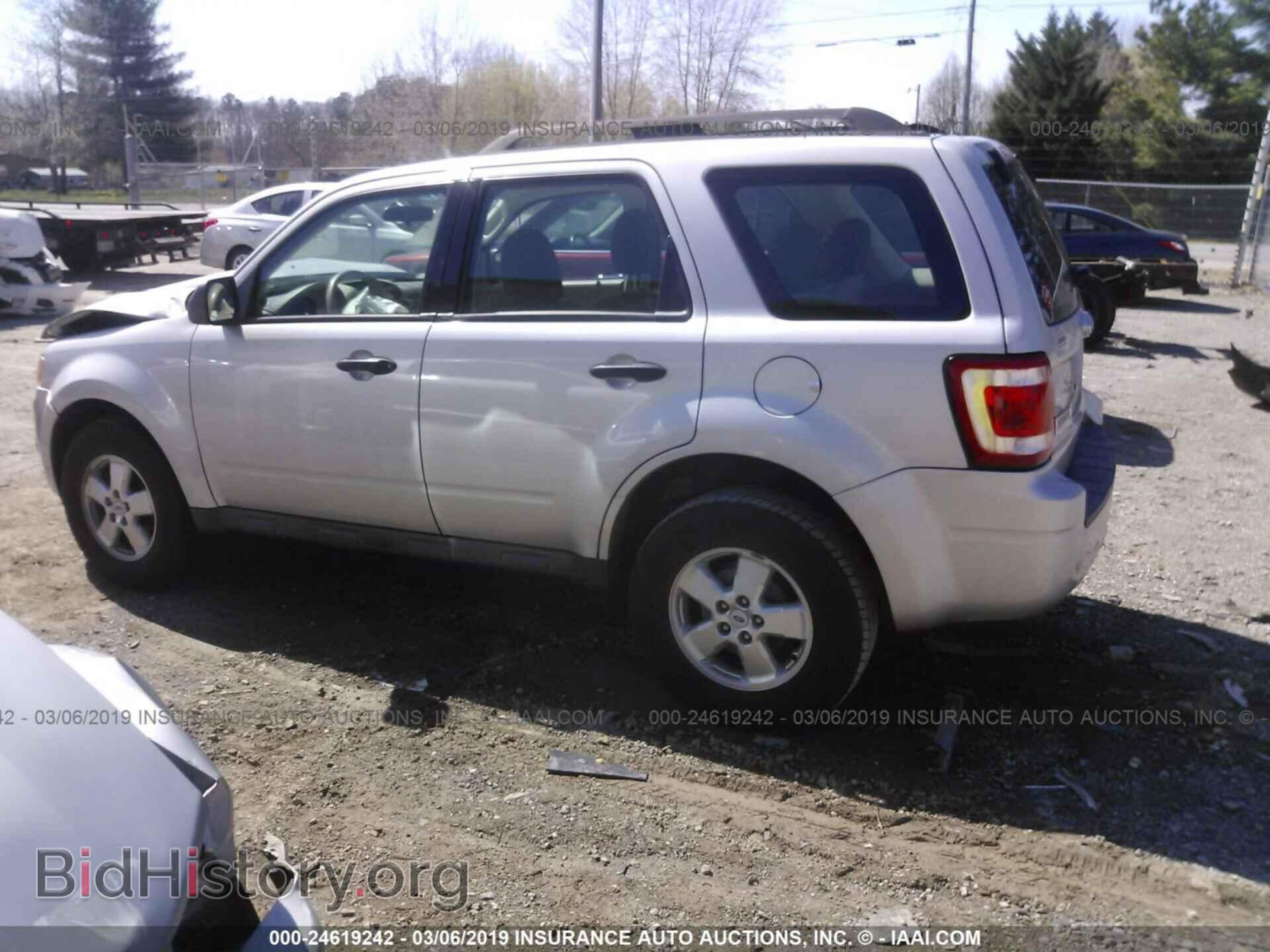 2009 FORD ESCAPE - VIN: 1FMCU02719KB64804 - Фото 3
