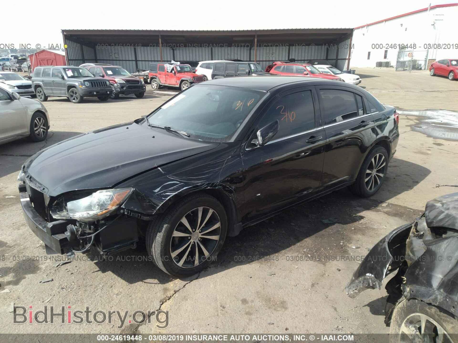 2013 CHRYSLER 200 - VIN: 1C3CCBBG5DN715797 - Фото 2
