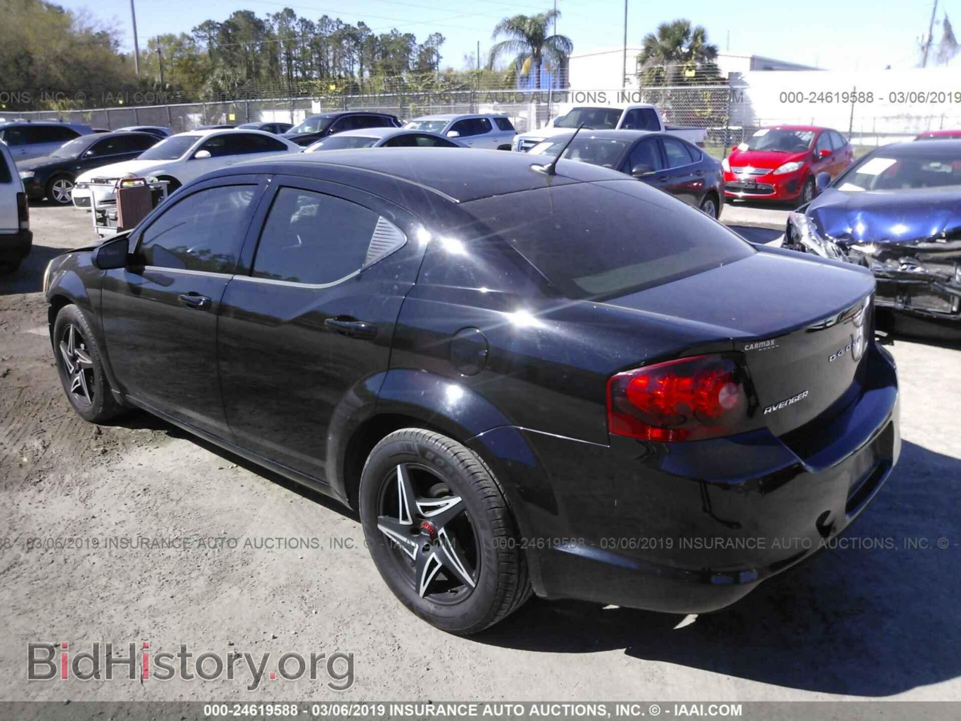 2011 DODGE AVENGER - VIN: 1B3BD4FB2BN548764 - Фото 3