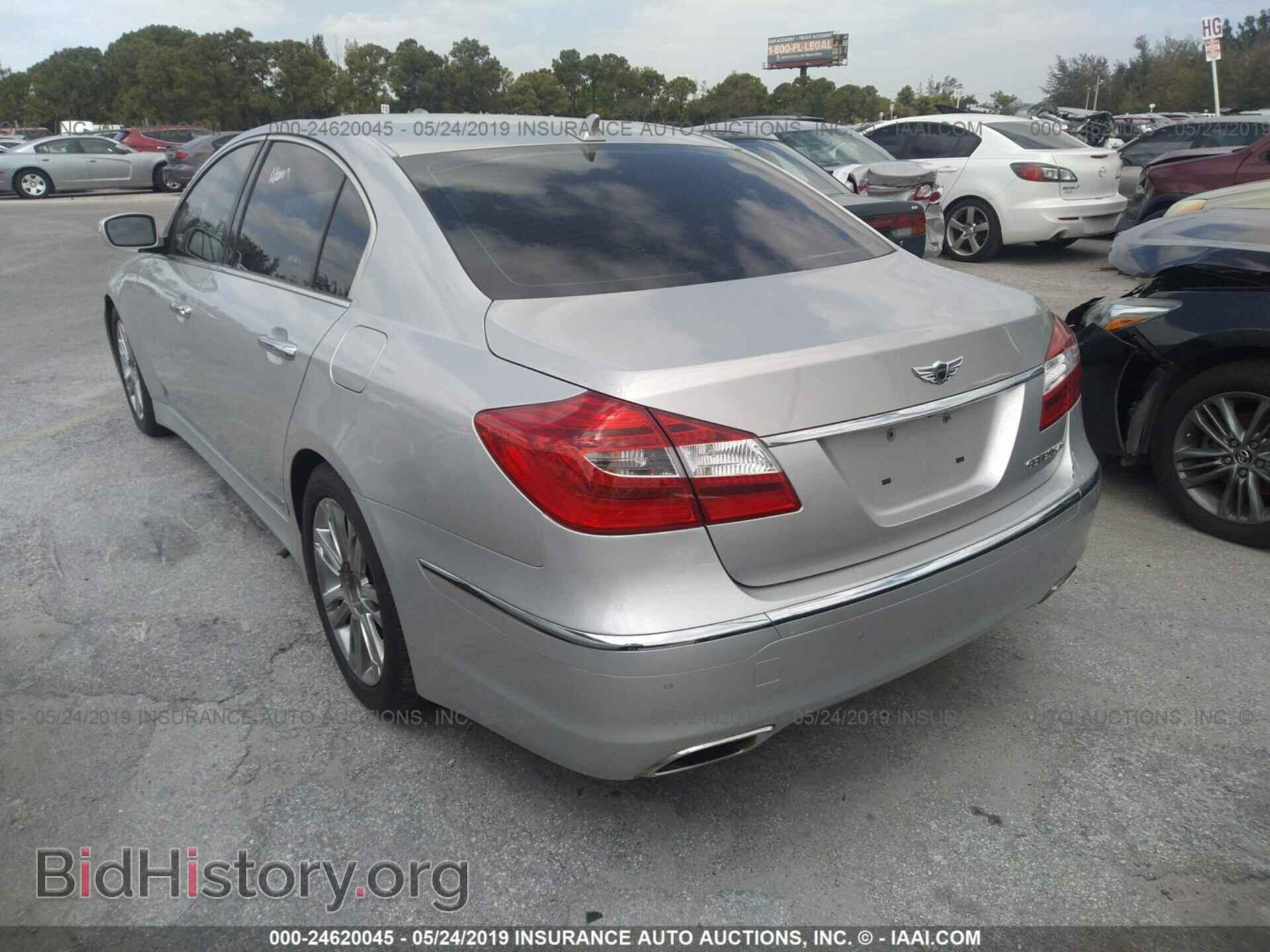 2012 HYUNDAI GENESIS - VIN: KMHGC4DF1CU181470 - Фото 3