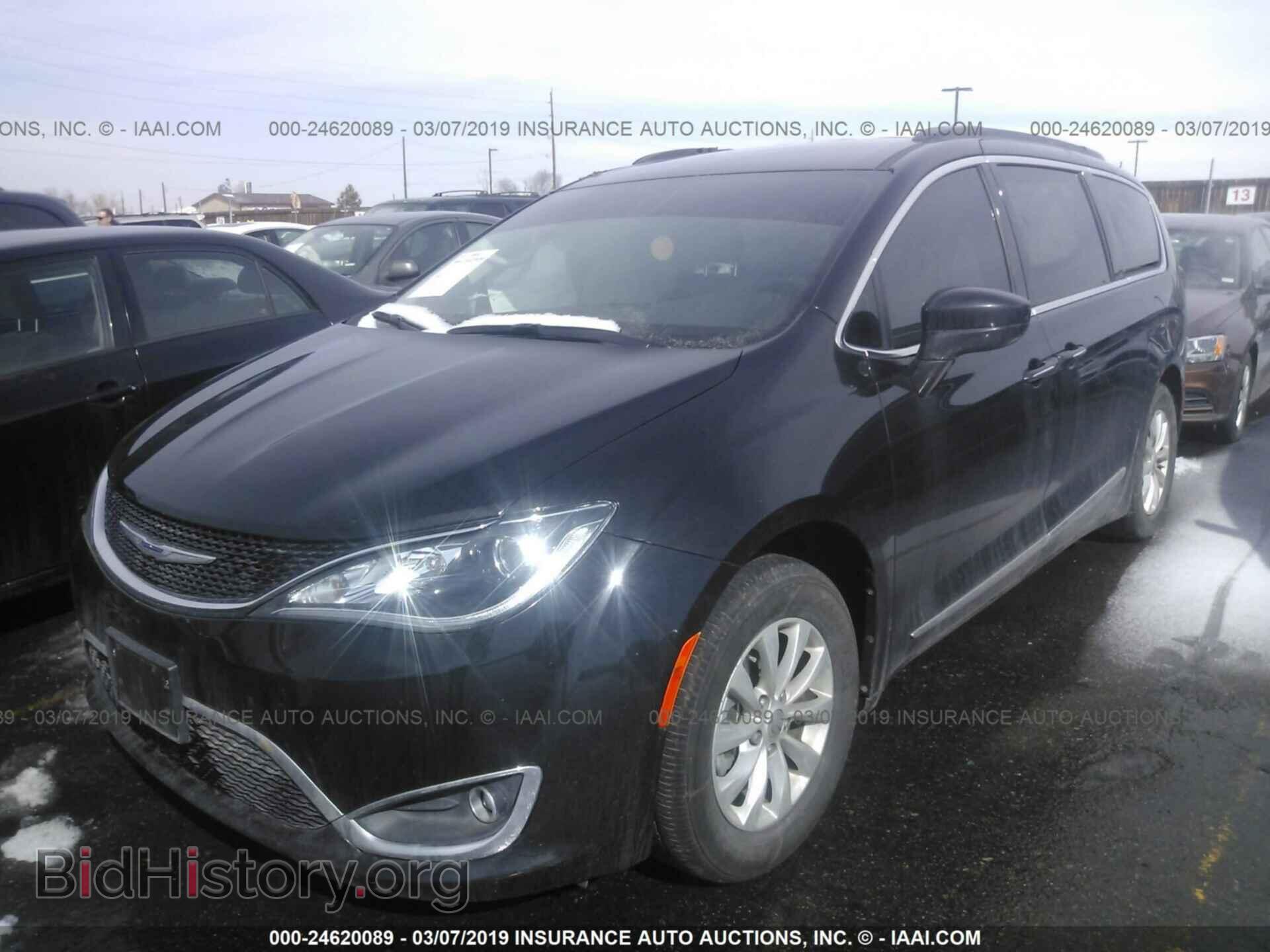 2017 CHRYSLER PACIFICA - VIN: 2C4RC1BGXHR747461 - Фото 2