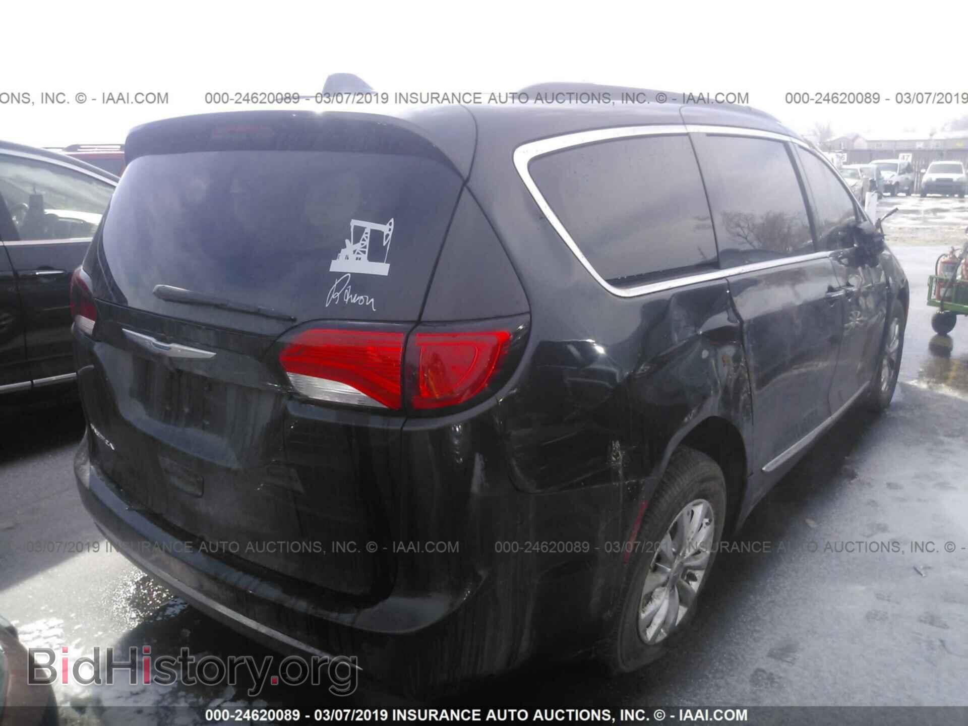 2017 CHRYSLER PACIFICA - VIN: 2C4RC1BGXHR747461 - Фото 4