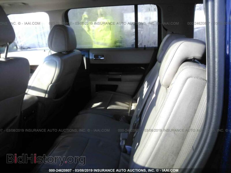 2011 Ford FLEX (VIN 2FMGK5CC5BBD30371) — photo 8 of 10