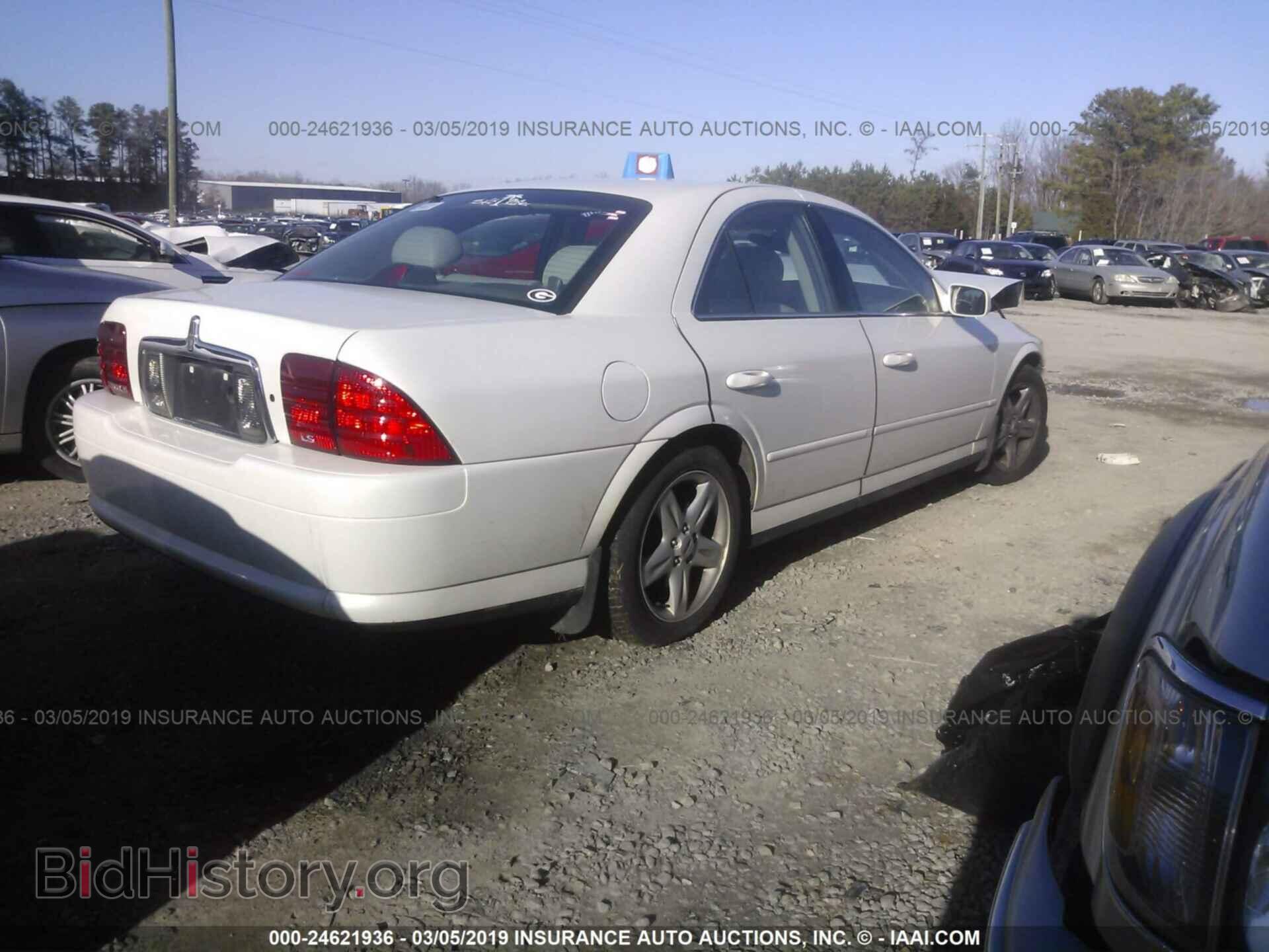 2000 LINCOLN LS - VIN: 1LNHM87A0YY775444 - Photo 4