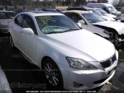 2010 Lexus IS, белый — VIN JTHCF5C27A2033006, IAAI