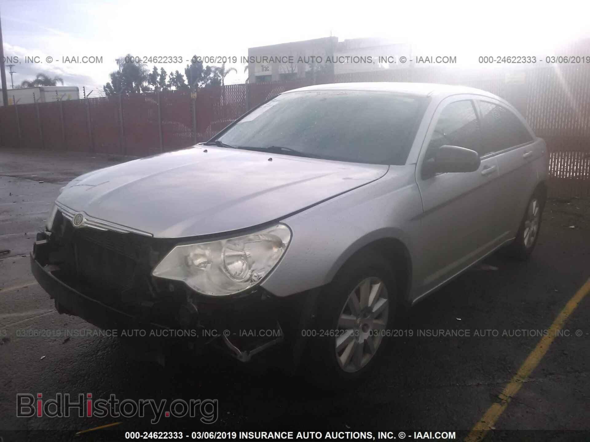 2010 CHRYSLER SEBRING - VIN: 1C3CC4FB3AN207656 - Фото 2
