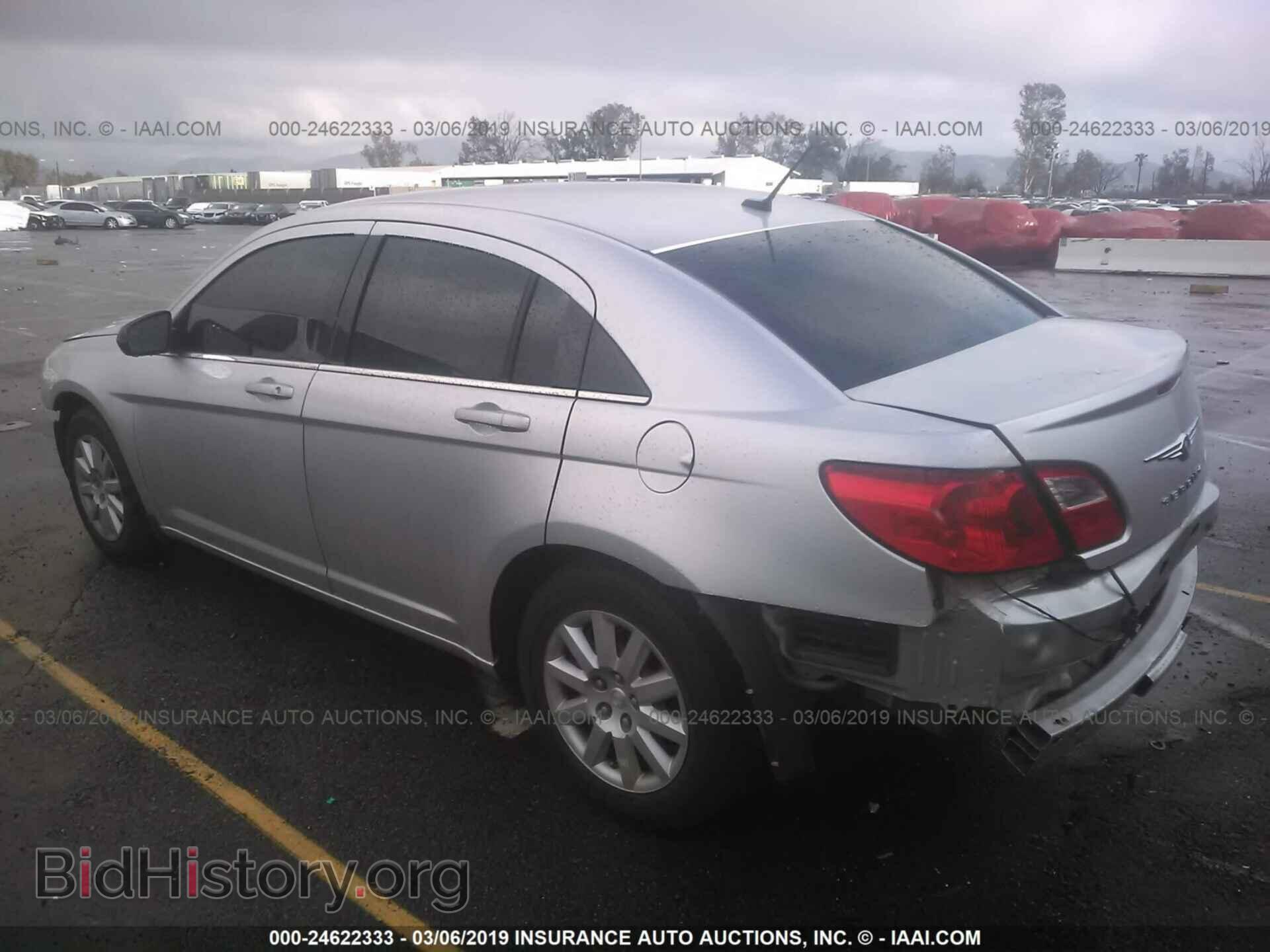 2010 CHRYSLER SEBRING - VIN: 1C3CC4FB3AN207656 - Фото 3