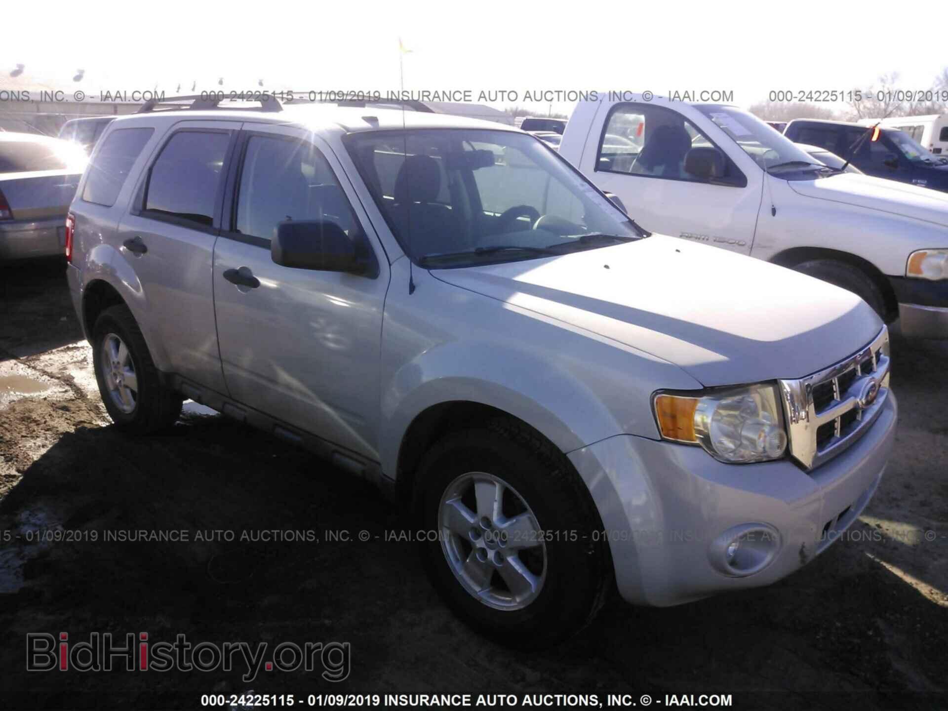 Фотография 1FMCU03G89KD06256 - FORD ESCAPE 2009