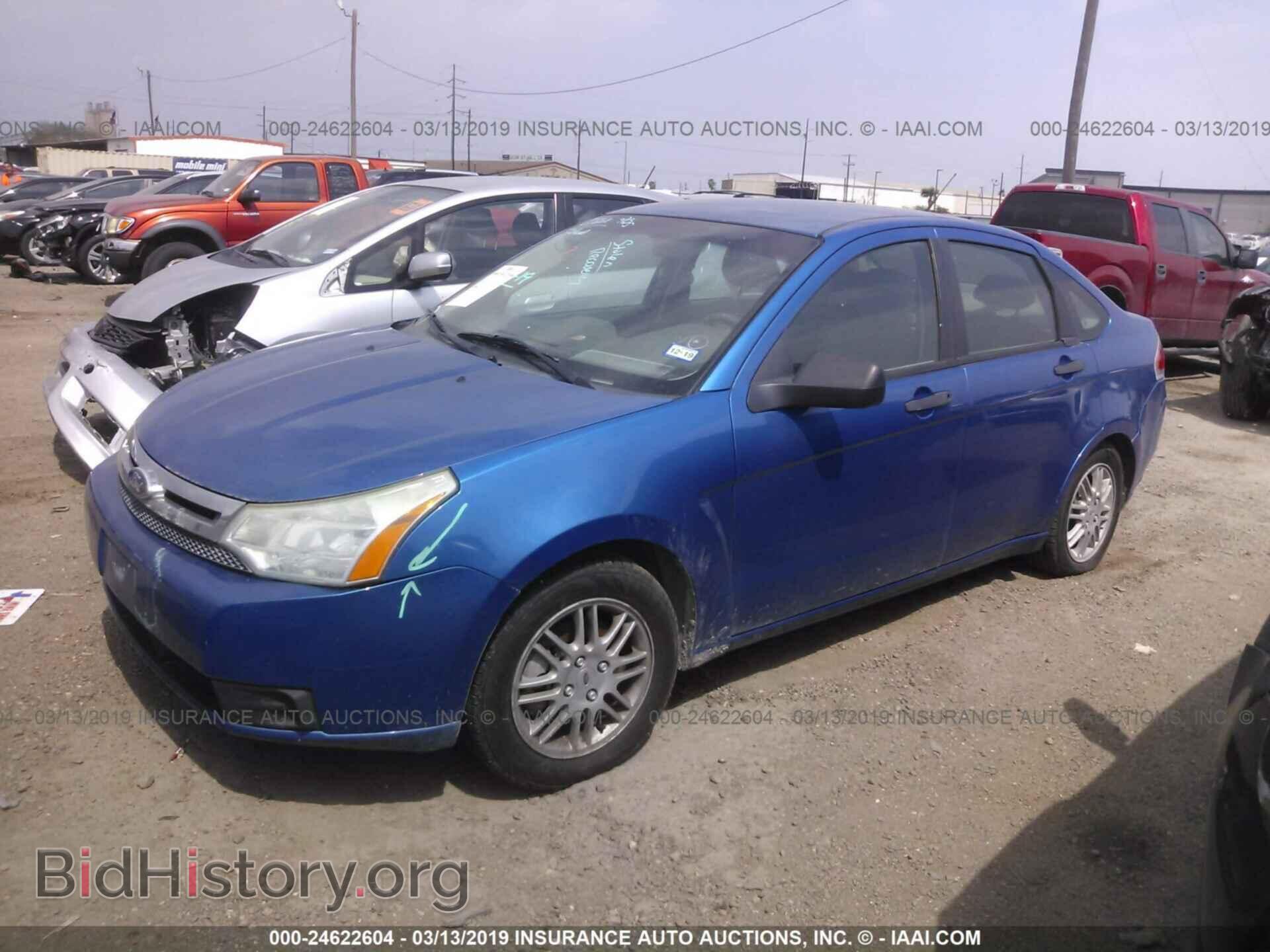 2011 FORD FOCUS - VIN: 1FAHP3FN0BW134693 - Фото 2