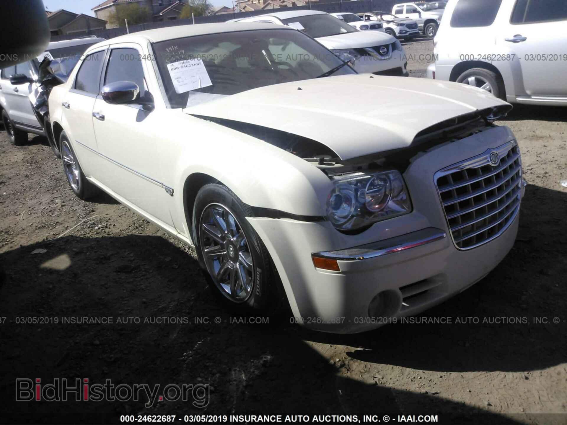 Фотография 2C3JA63HX5H668756 - CHRYSLER 300C 2005