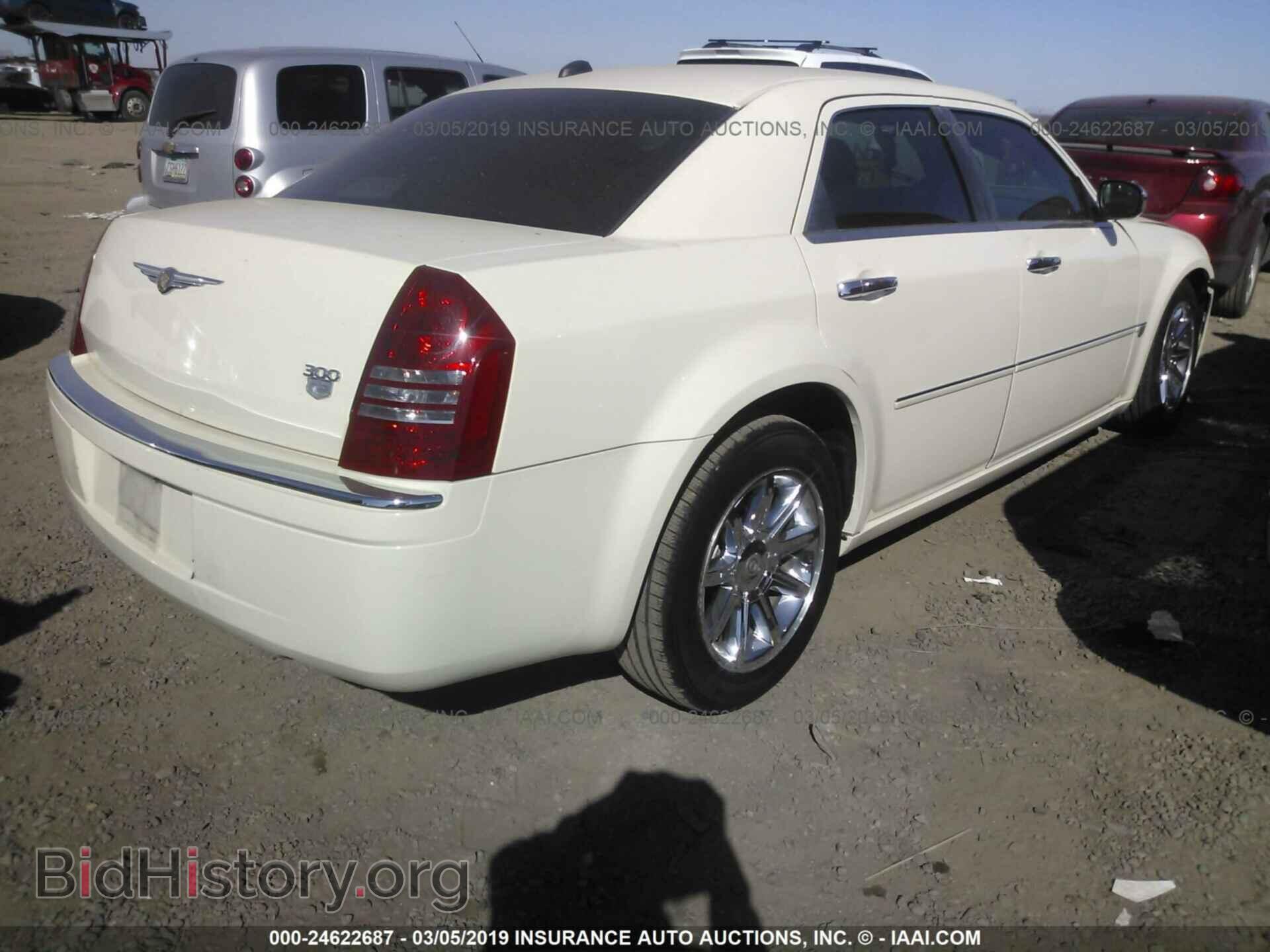2005 CHRYSLER 300C - VIN: 2C3JA63HX5H668756 - Фото 4