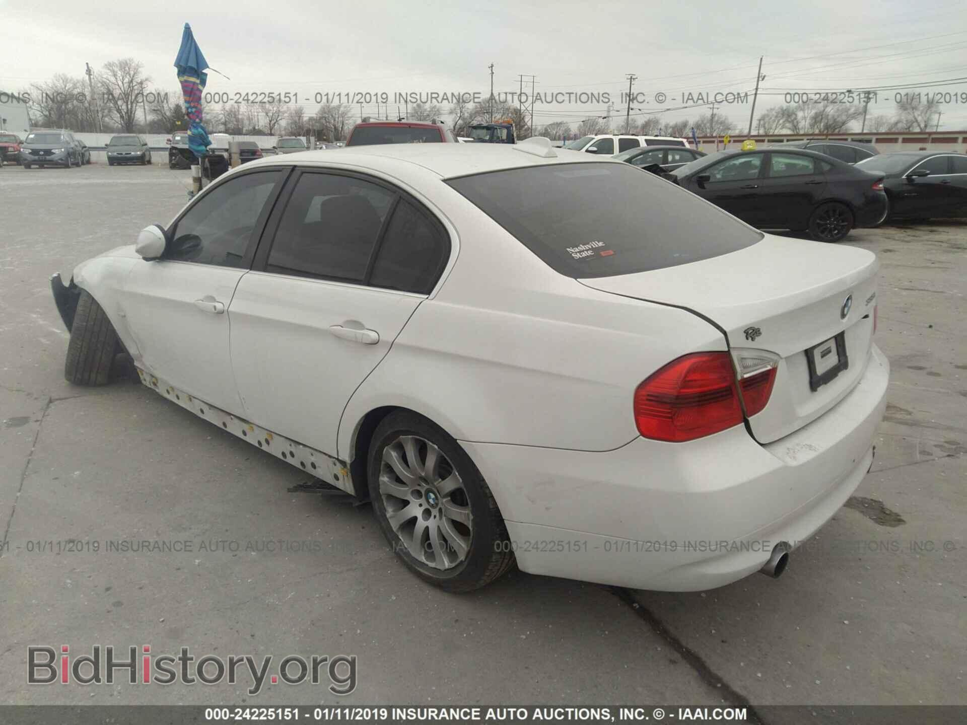 2007 BMW 335 - VIN: WBAVB73507KY61271 - Фото 3