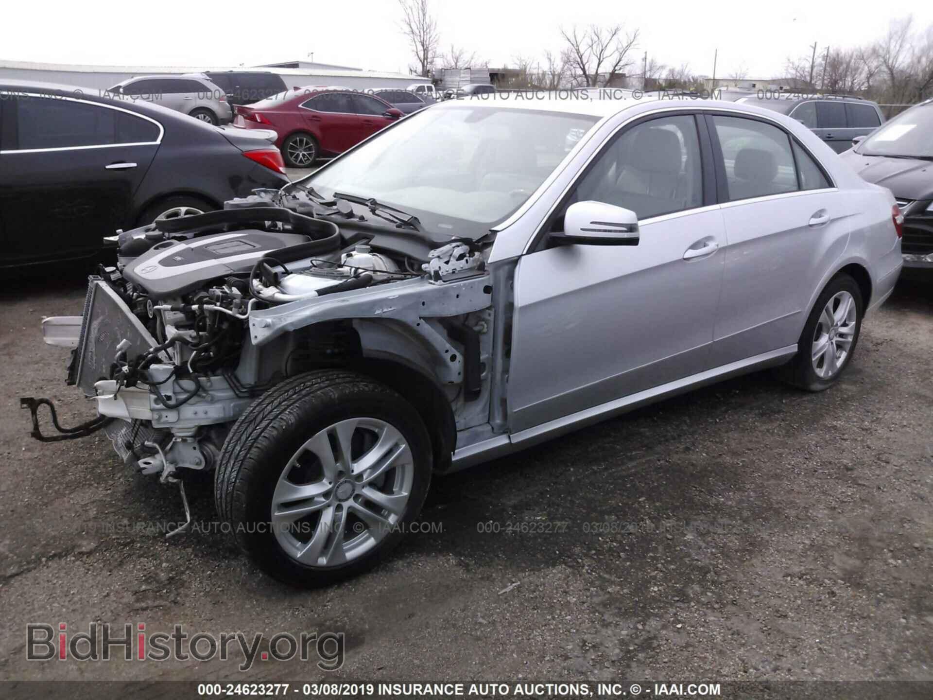 2011 MERCEDES-BENZ E - VIN: WDDHF5GB2BA322468 - Фото 2