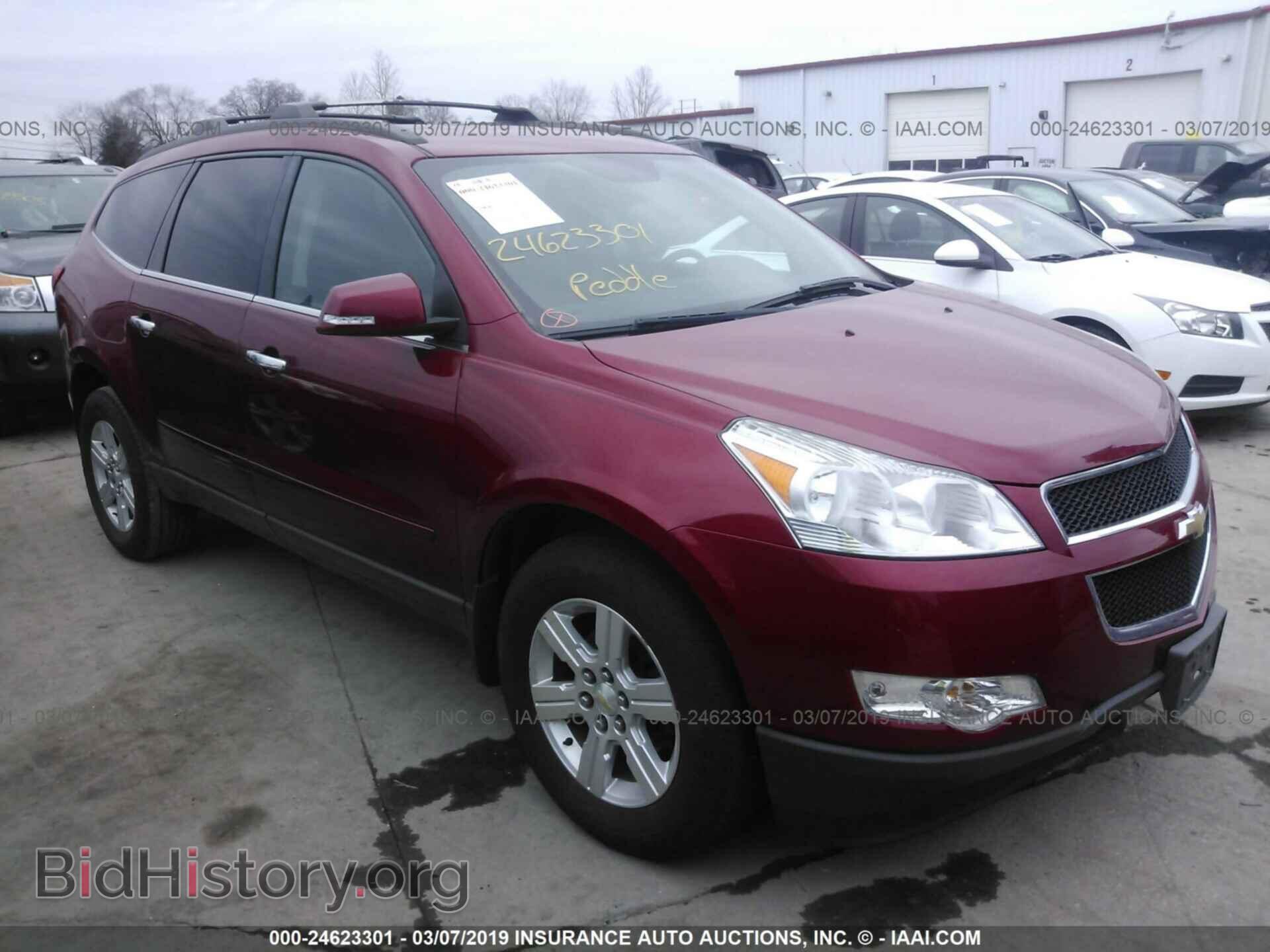Фотография 1GNKRGED2CJ136624 - CHEVROLET TRAVERSE 2012