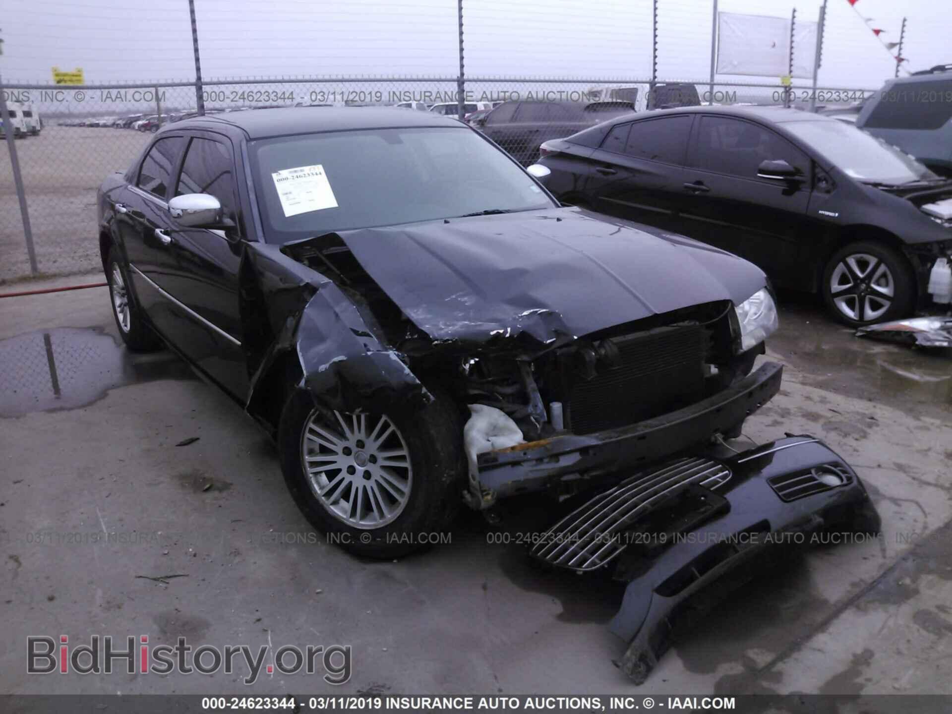 Photo 2C3CA5CV8AH326953 - CHRYSLER 300 2010