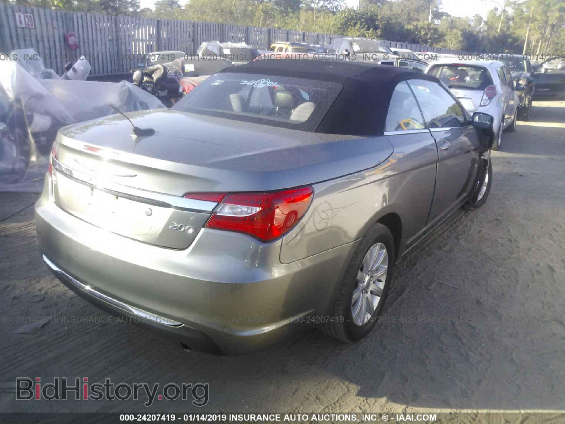 2012 CHRYSLER 200 - VIN: 1C3BCBEB0CN215699 - Photo 4