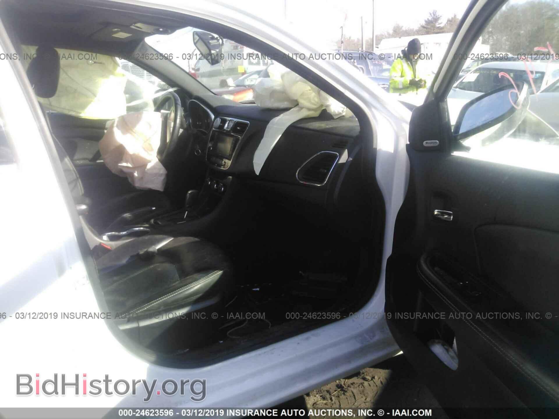 2013 CHRYSLER 200 - VIN: 1C3CCBCG2DN638966 - Фото 5