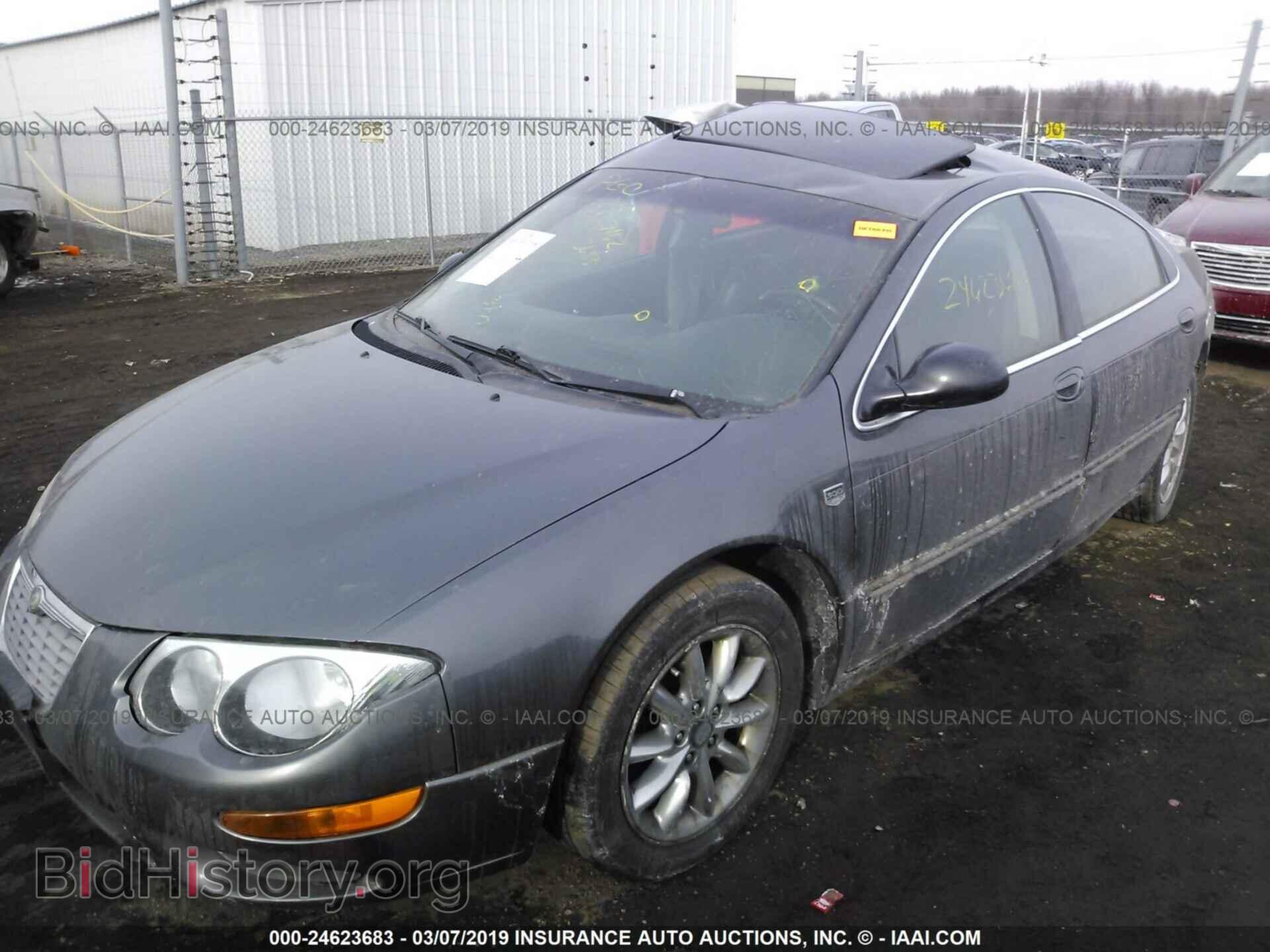 2003 CHRYSLER 300M - VIN: 2C3HE66G03H569818 - Фото 2