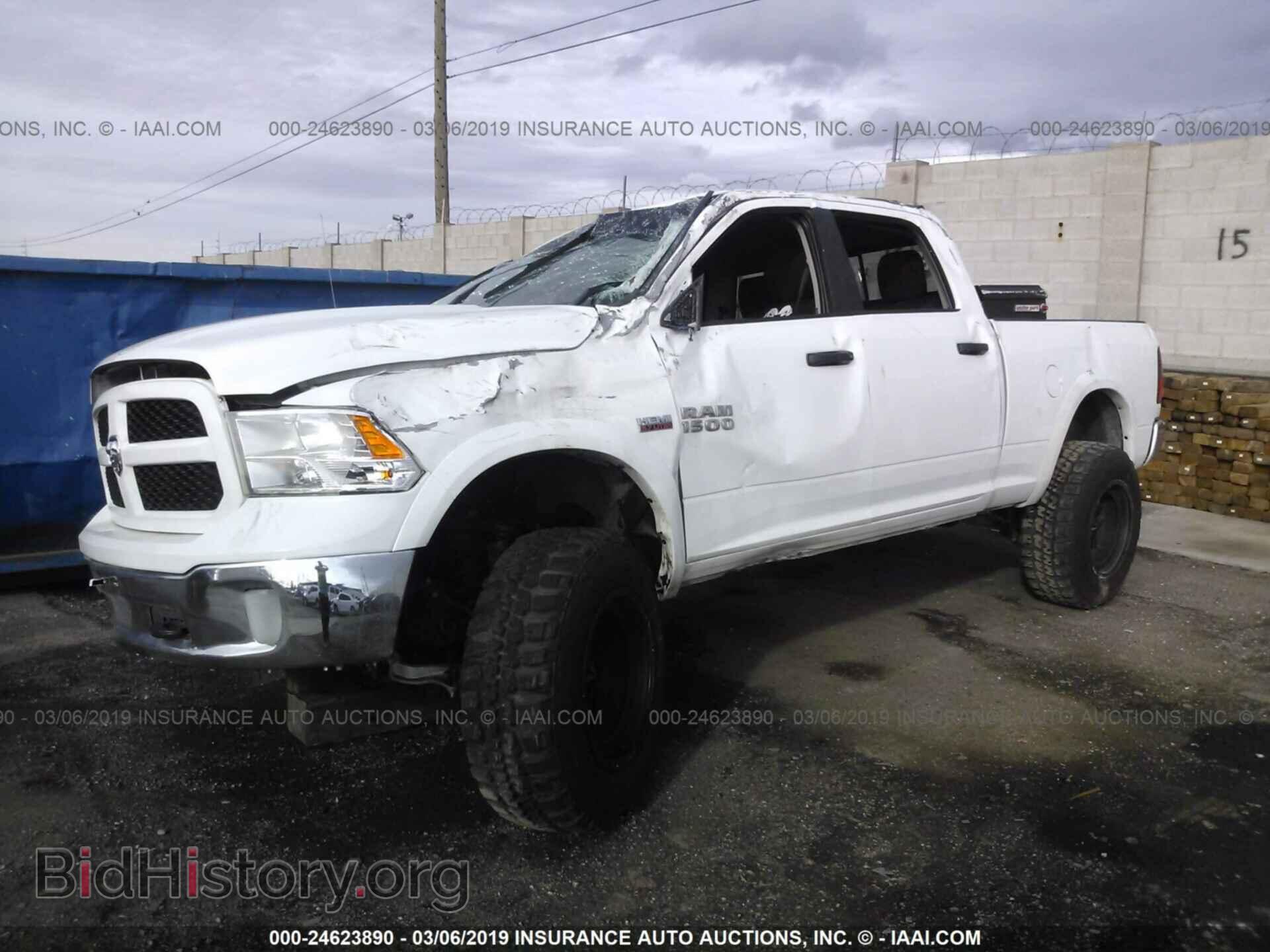 2017 RAM 1500 - VIN: 1C6RR7TTXHS669640 - Photo 2