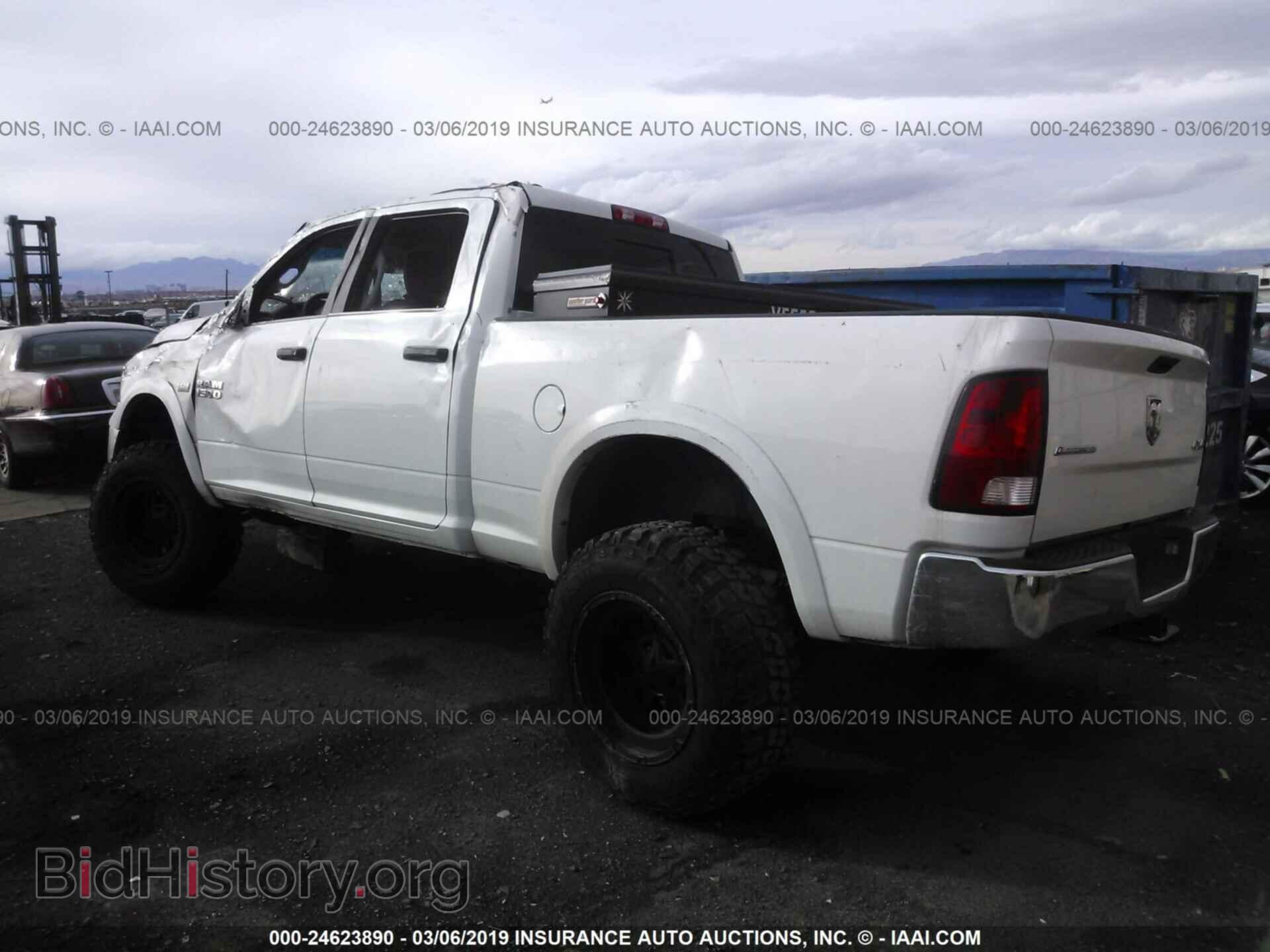 2017 RAM 1500 - VIN: 1C6RR7TTXHS669640 - Photo 3