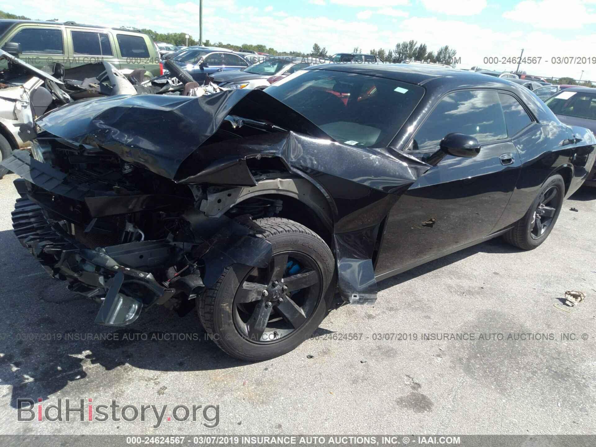 2010 DODGE CHALLENGER - VIN: 2B3CJ4DV0AH282890 - Photo 2