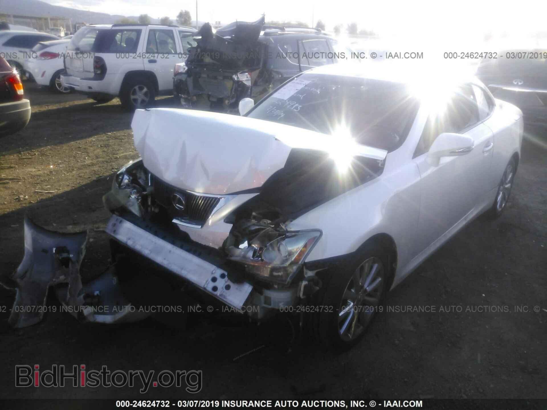 2010 LEXUS IS - VIN: JTHFF2C29A2501779 - Фото 2