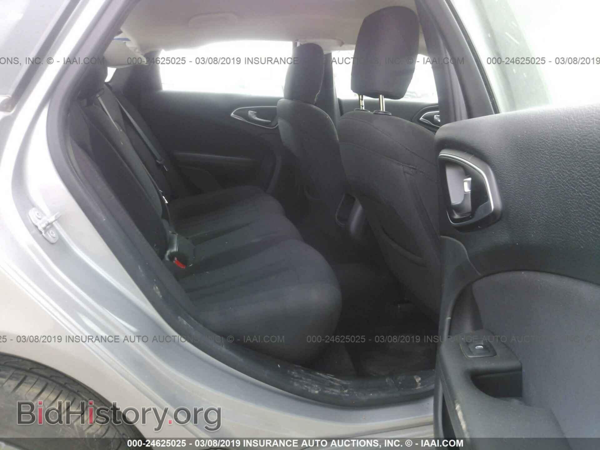 2016 CHRYSLER 200 - VIN: 1C3CCCAB9GN108365 - Photo 8