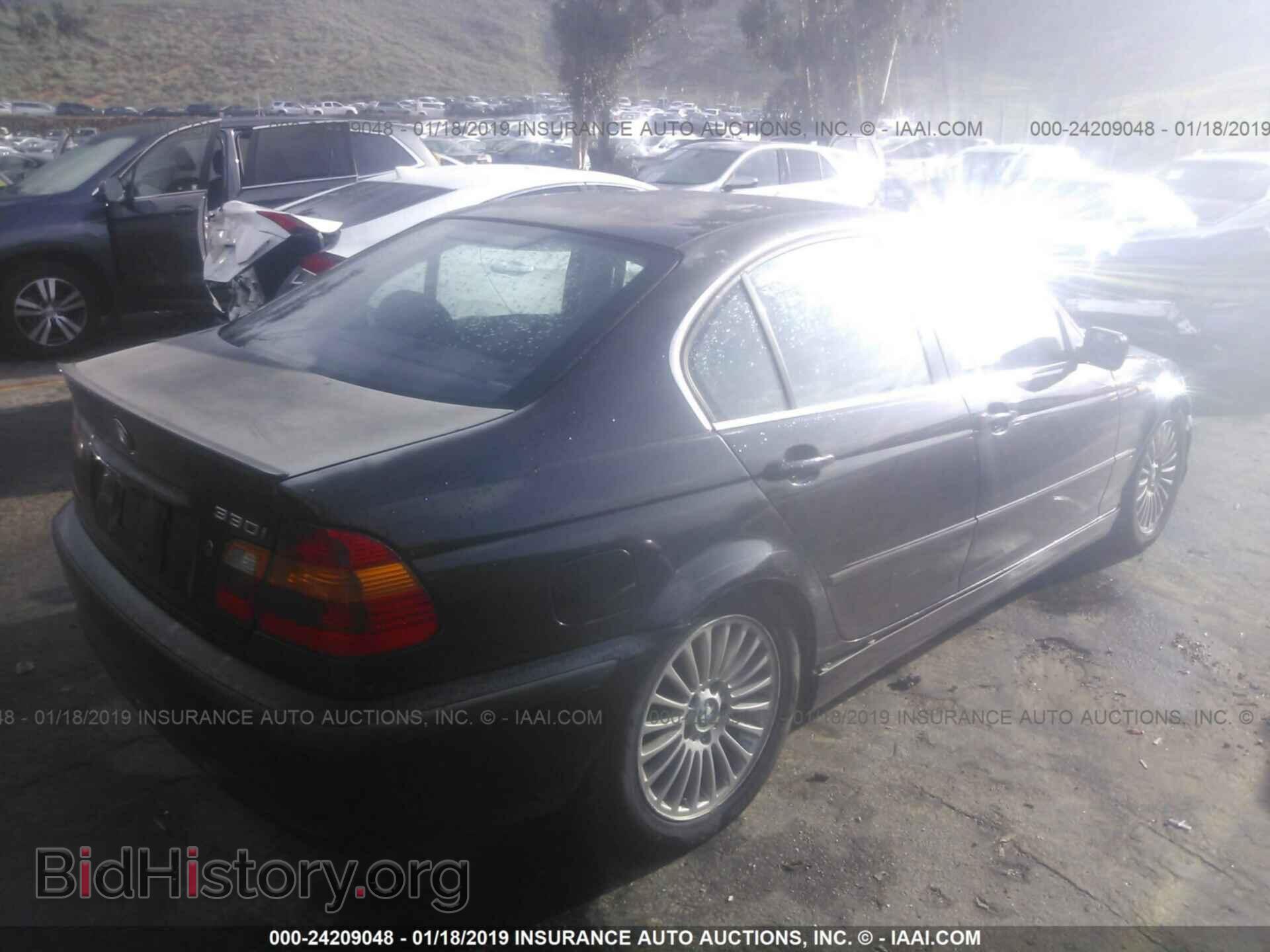 2002 BMW 330 - VIN: WBAEV53422KM20236 - Фото 4