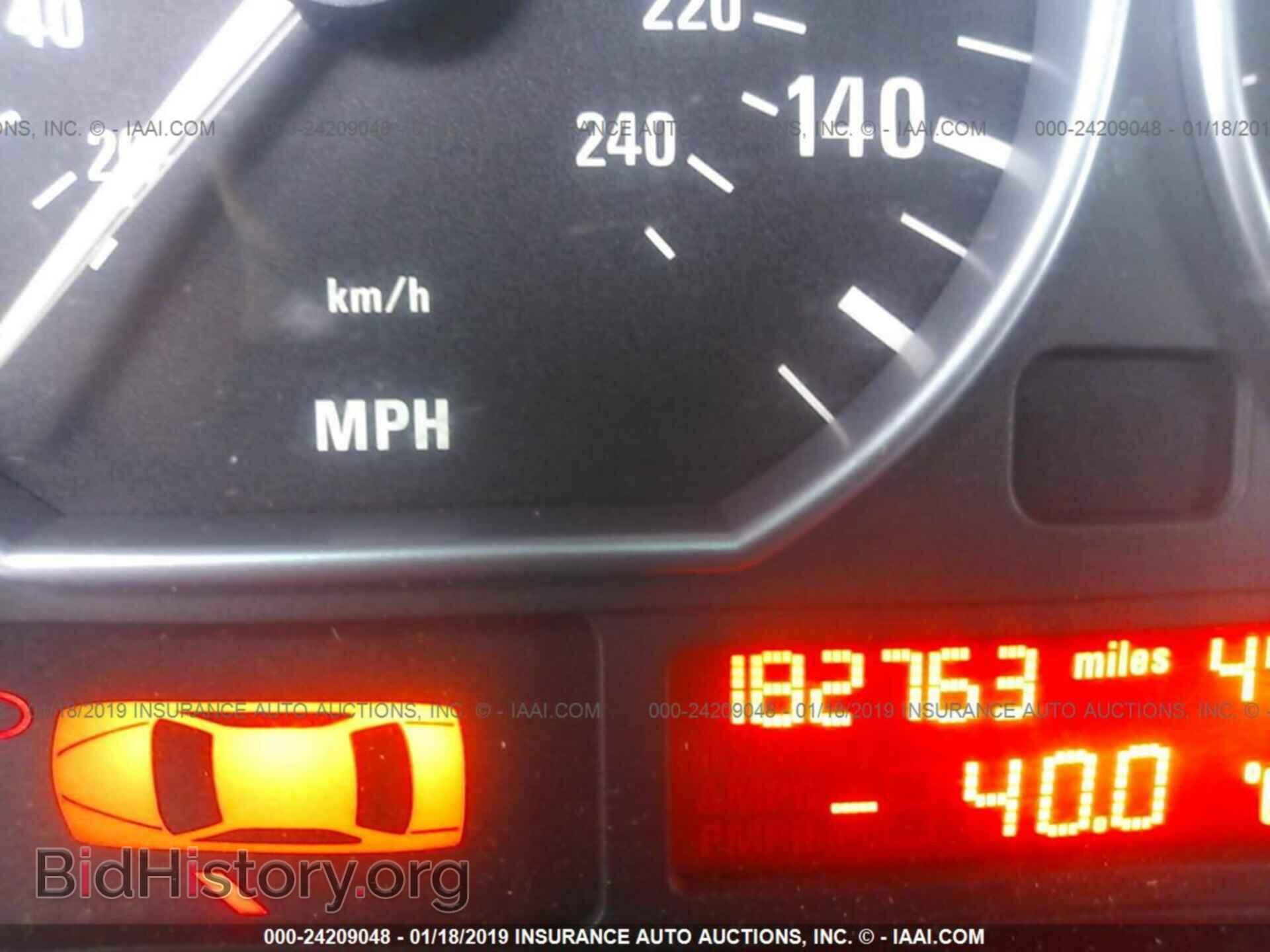 2002 BMW 330 - VIN: WBAEV53422KM20236 - Фото 7